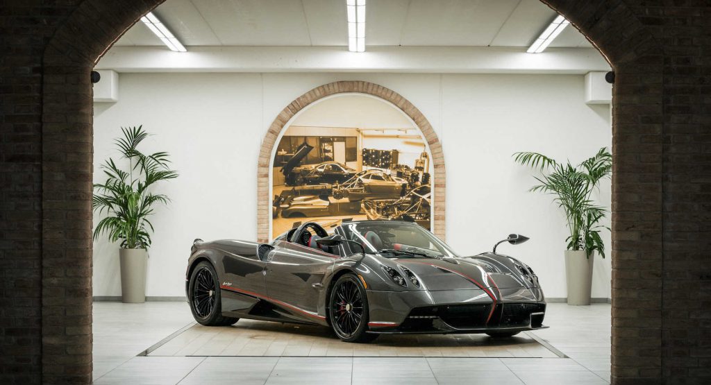 Pagani Huayra Roadster Pagani Teams With Dainese To Create Revolutionary Soft Top For Huayra Roadster