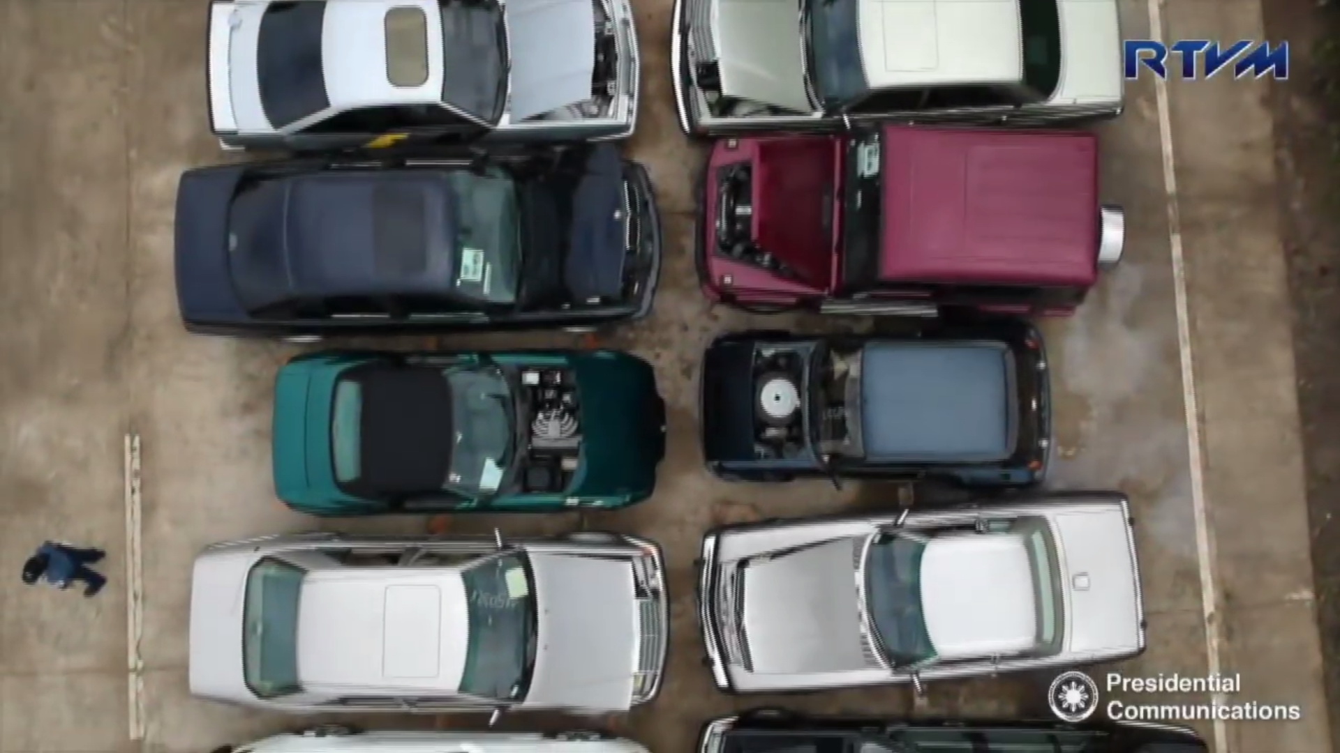 Philippines-Destroy-Cars-1 Watch And Cringe As Philippines Crushes Rare BMW Z1, Renault 5 Turbo, Maserati And More