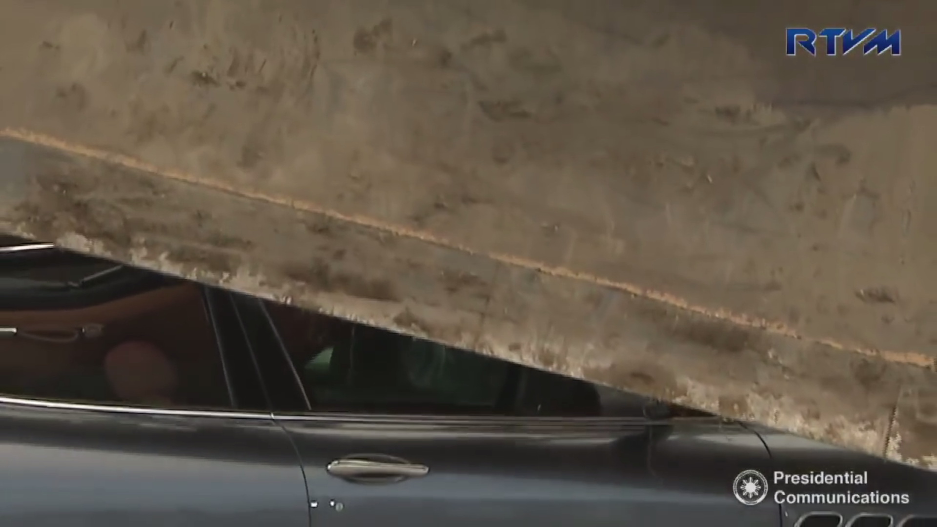 Philippines-Destroy-Cars-10 Watch And Cringe As Philippines Crushes Rare BMW Z1, Renault 5 Turbo, Maserati And More