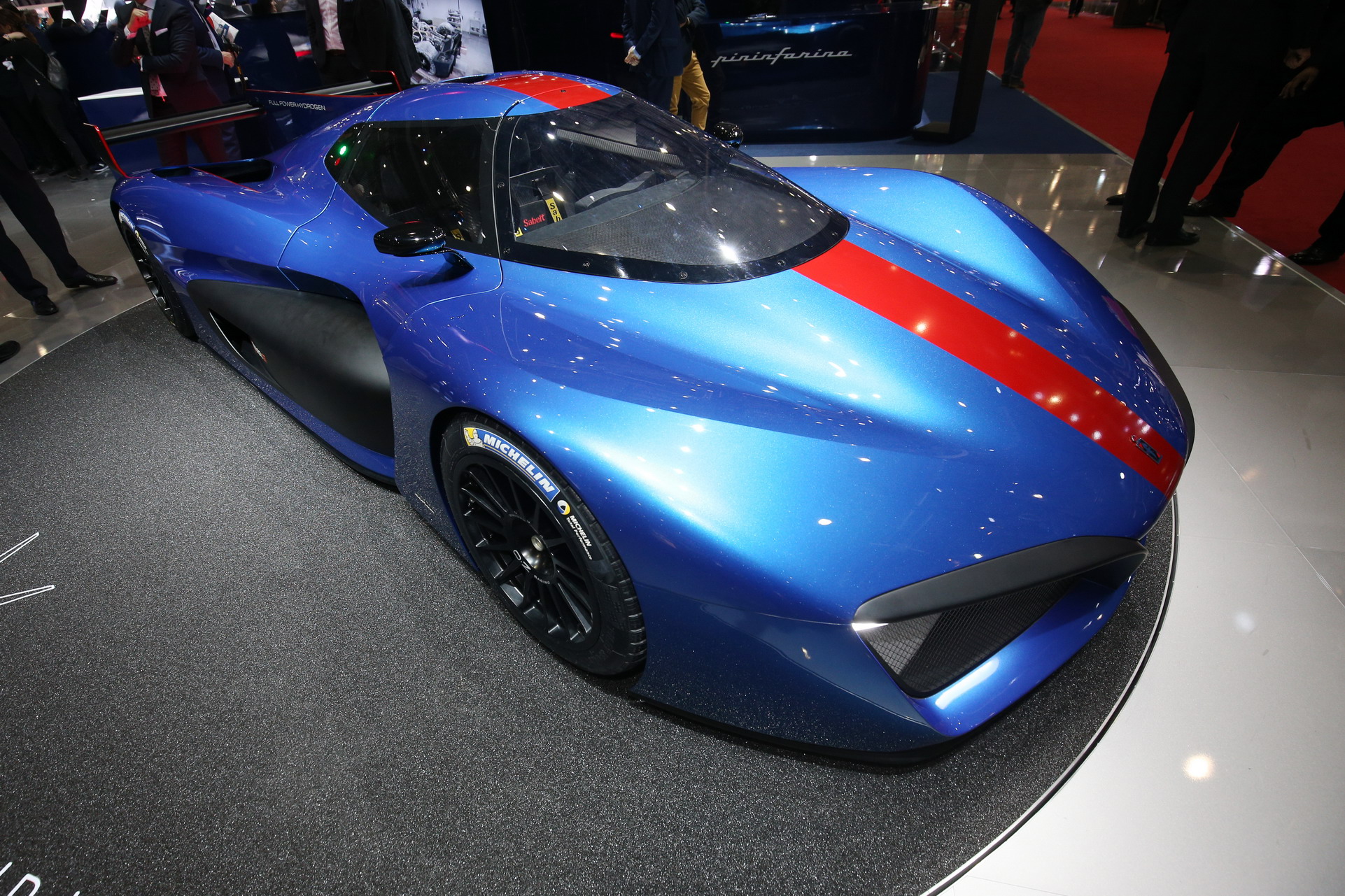 Pininfarina-H2-002 Pininfarina H2 Speed Hydrogen Track Gets Limited Production Version