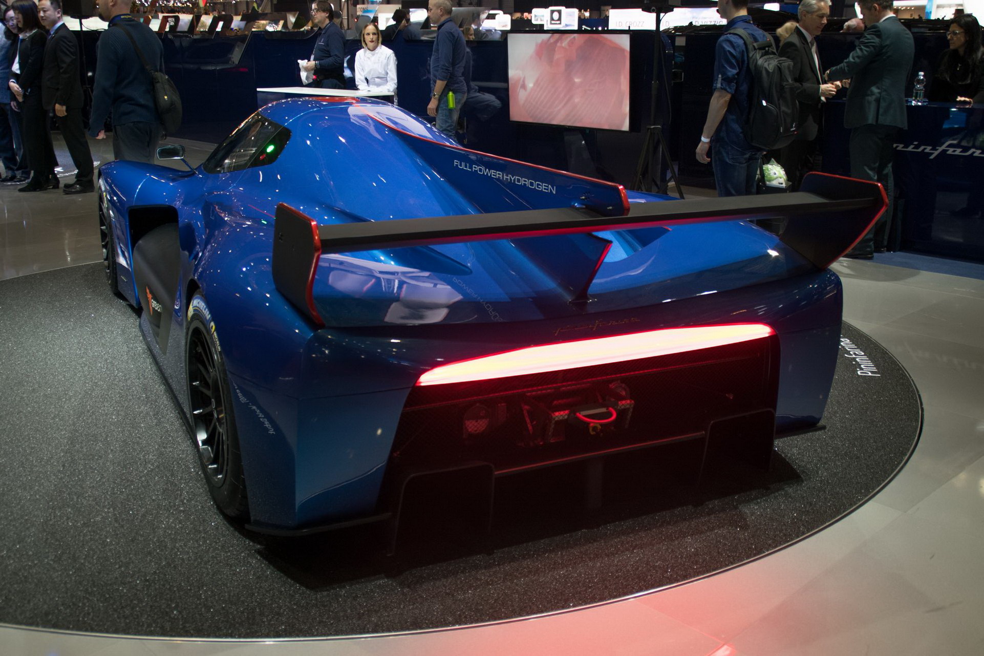 Pininfarina-H2-1 Pininfarina H2 Speed Hydrogen Track Gets Limited Production Version