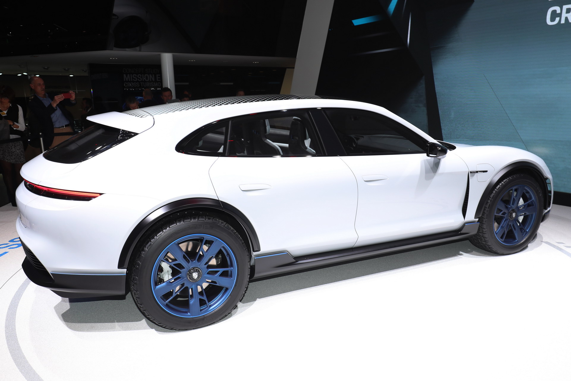 Porsche Mission E Cross Turismo Concept -24 Porsche Mission E Cross Turismo Is Stuttgart’s Electric Allroad