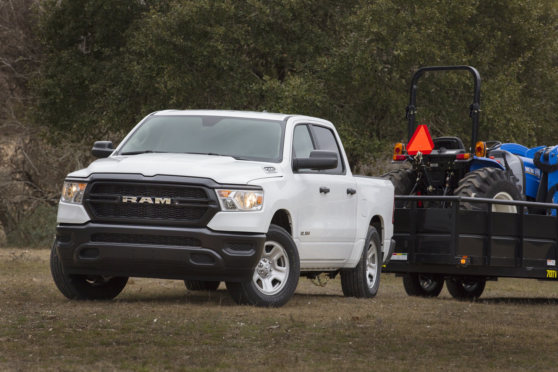 Ram-1500-Tradesman-4 2019 Ram 1500 Tradesman Is A No Frills Work Truck