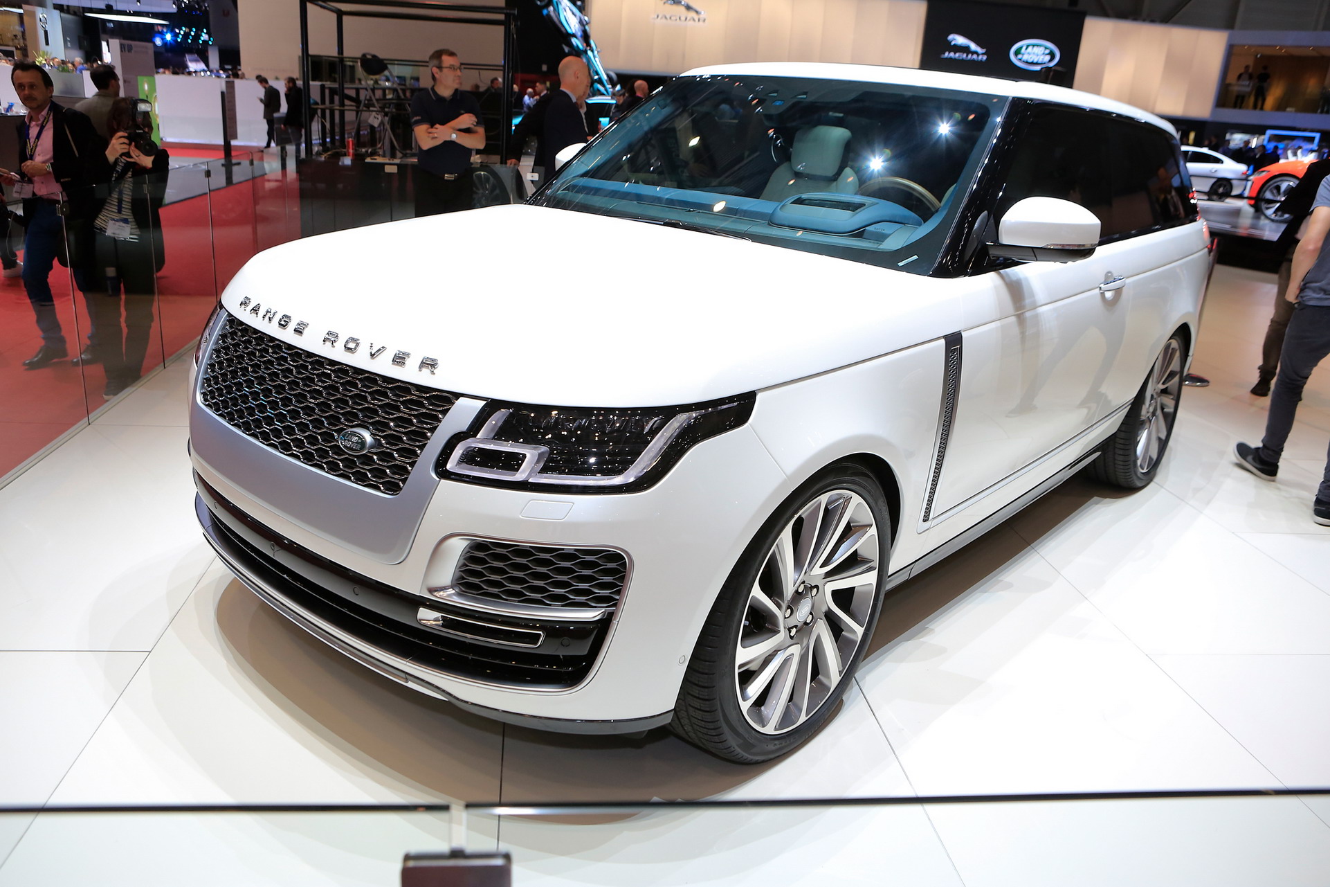 Range-Rover-SV-Coupe-04 Range Rover Says Its Limiting SV Coupe Production To Protect Value
