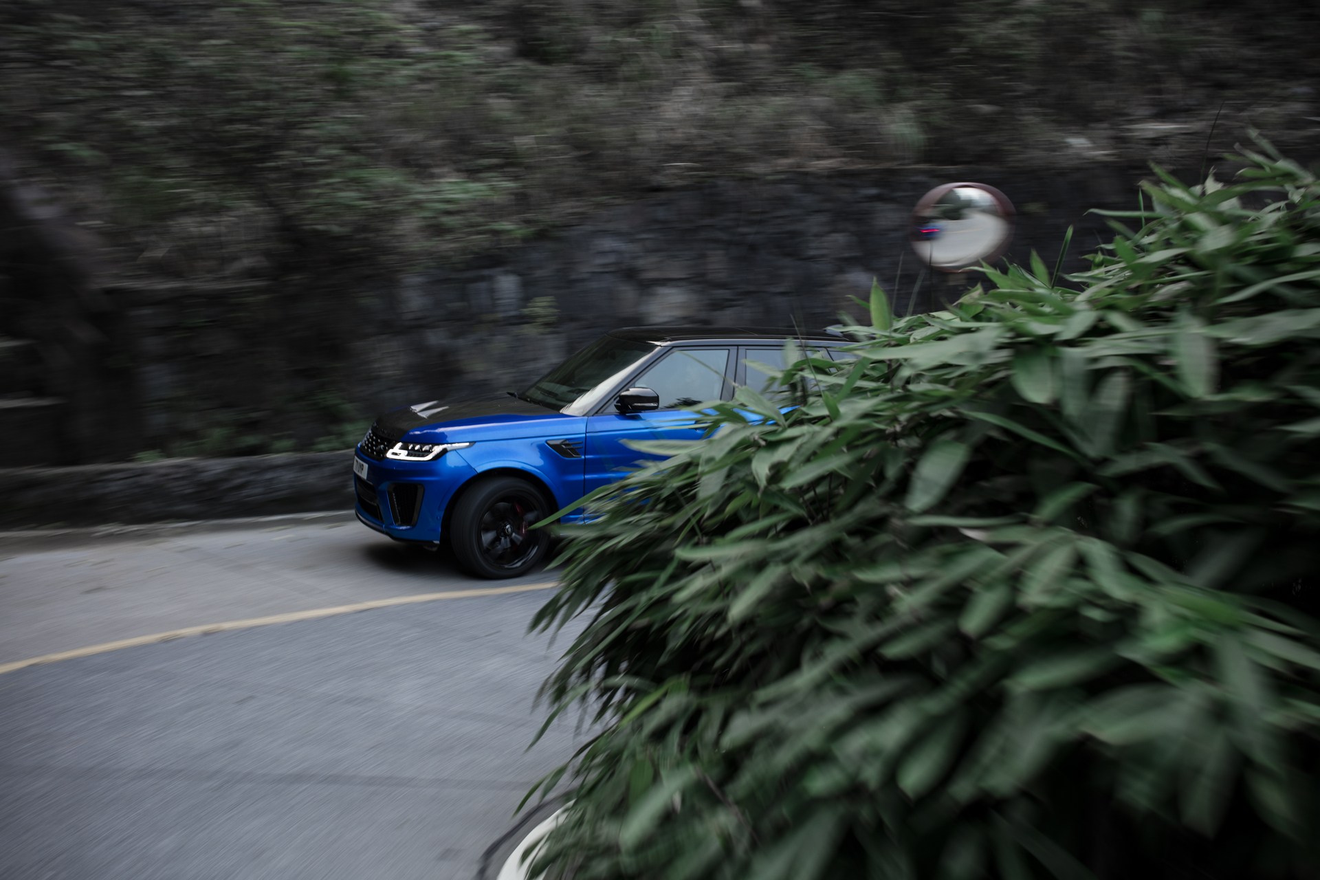 Range-Rover-Sport-SVR-20 Range Rover Sport SVR Sets A New Record On The Tianmen Road