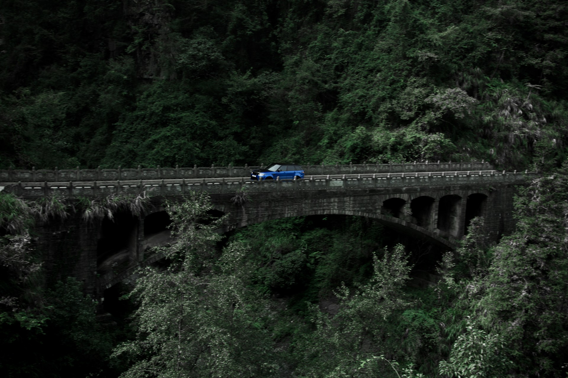 Range-Rover-Sport-SVR-22 Range Rover Sport SVR Sets A New Record On The Tianmen Road