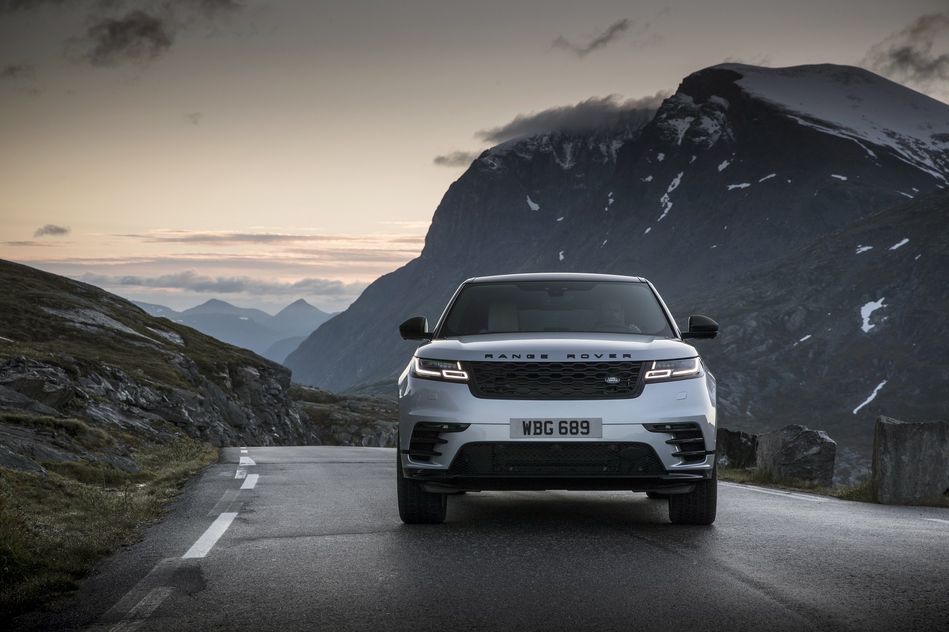 Range-Rover-Velar-3 3 SUVs Battle For Title Of 2018 World Car Of The Year – w/Poll