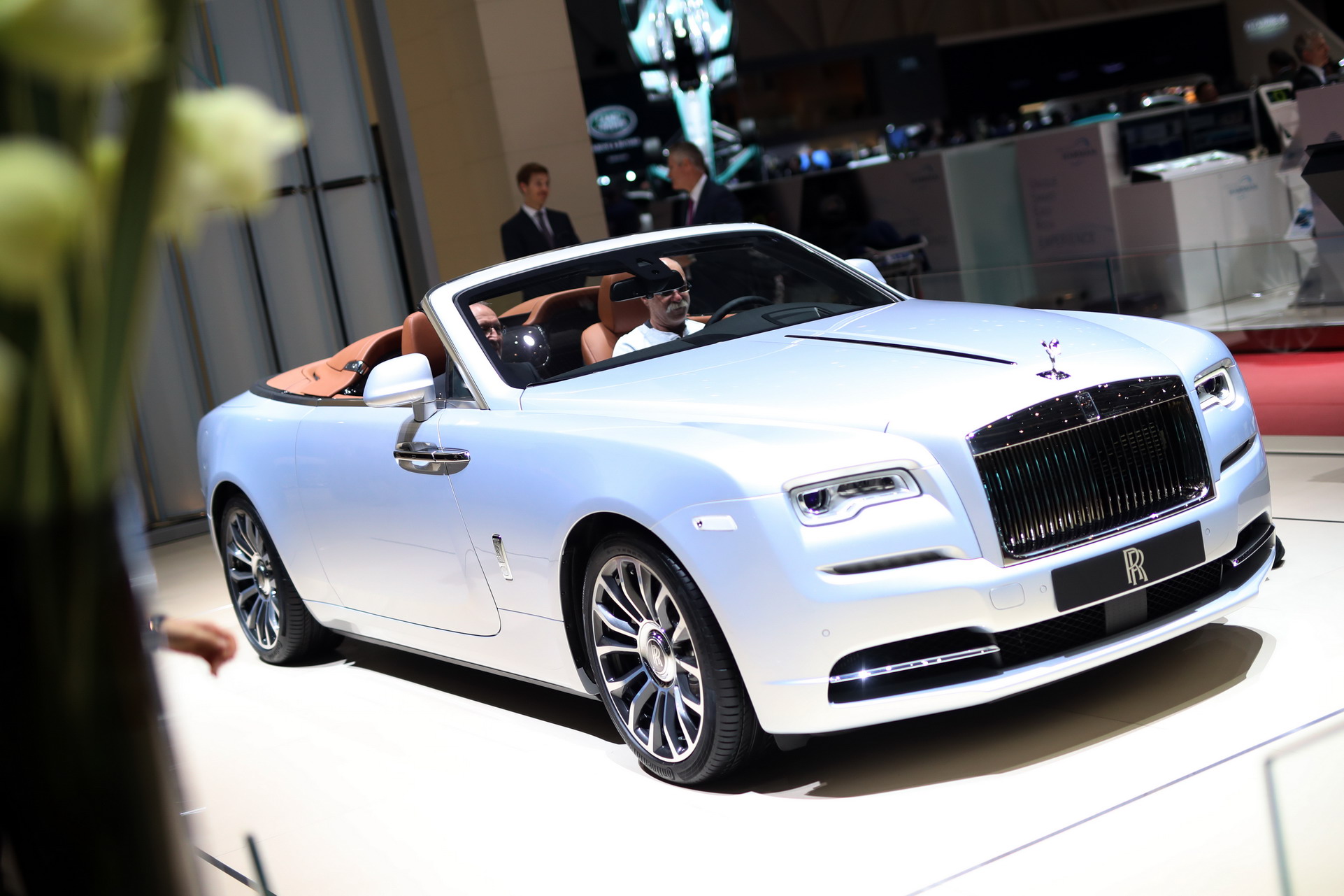 Rolls-Royce-Dawn-Phantom-1 Rolls-Royce Dawn Showcased With New Cowling Alongside Bespoke Phantoms In Geneva
