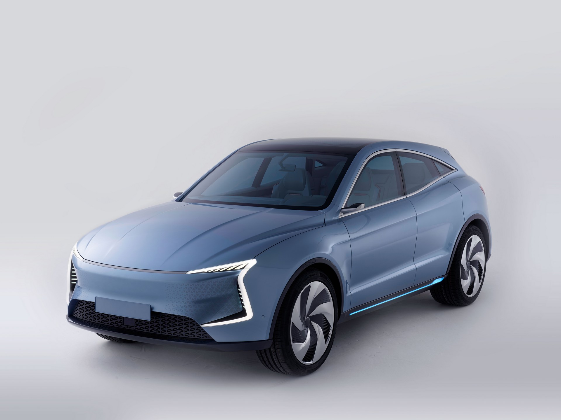 SF-Motors-3 SF Motors Unveils SF5 And SF7 Electric Crossovers With Up To 1,000HP