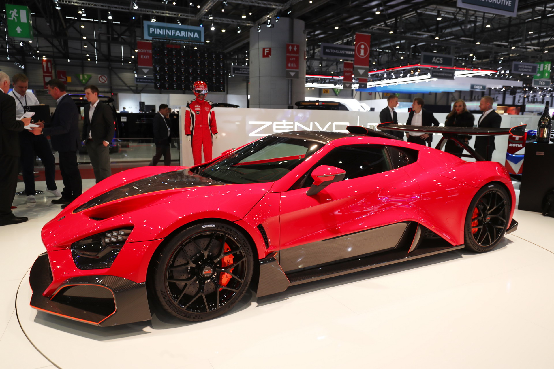 TSR-S-Zenvo-3 1,177HP Zenvo TSR-S Is Truly A Street-Legal Racing Hypercar