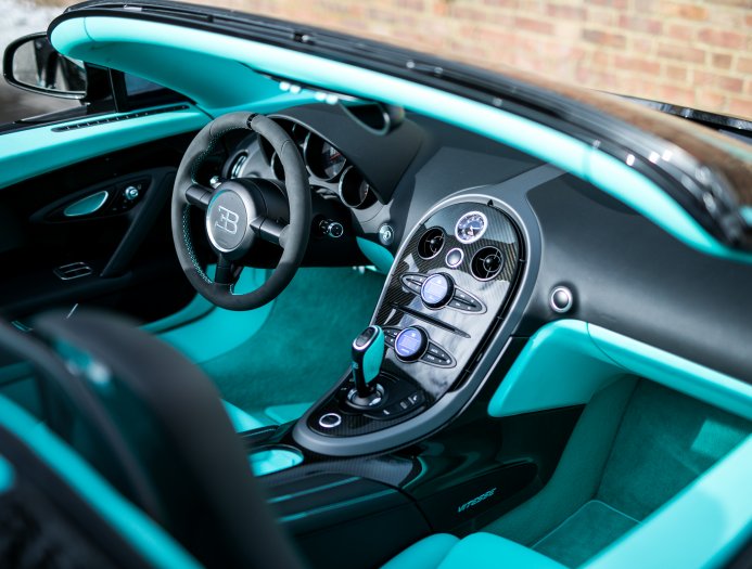 Tiffany-Blue-Bugatti-Veyron-Vitesse-16 Good Luck Sleeping After Seeing This Tiffany Blue Bugatti Veyron Vitesse