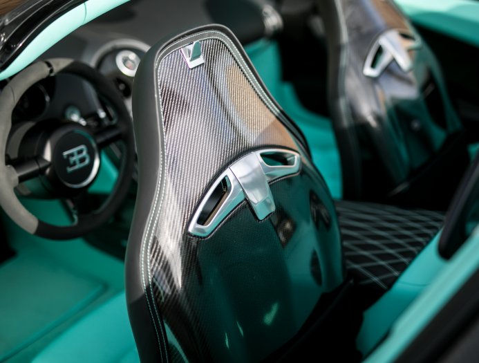 Tiffany-Blue-Bugatti-Veyron-Vitesse-19 Good Luck Sleeping After Seeing This Tiffany Blue Bugatti Veyron Vitesse