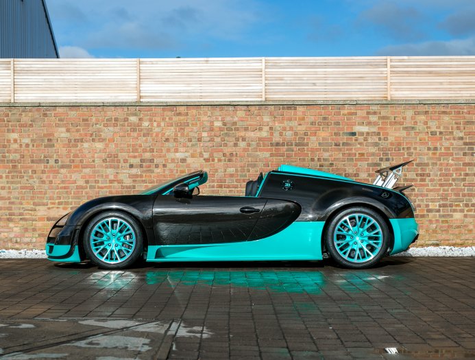 Tiffany-Blue-Bugatti-Veyron-Vitesse-2 Good Luck Sleeping After Seeing This Tiffany Blue Bugatti Veyron Vitesse