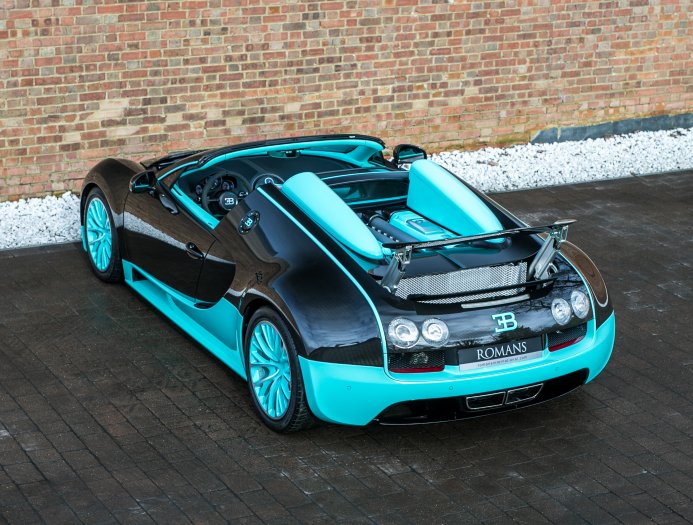 Tiffany-Blue-Bugatti-Veyron-Vitesse-5 Good Luck Sleeping After Seeing This Tiffany Blue Bugatti Veyron Vitesse