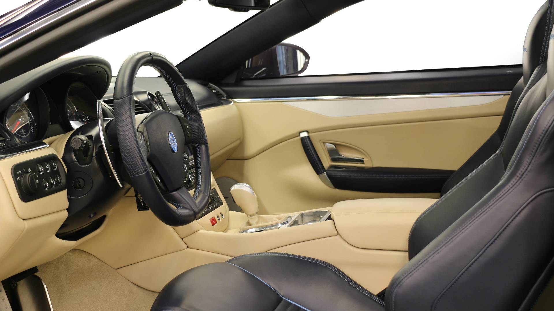 Touring-Superleggera-Sciadipersia-14 Carrozzeria Touring Superleggera Sciadipersia Is A Maserati GranTurismo In A Bespoke Suit