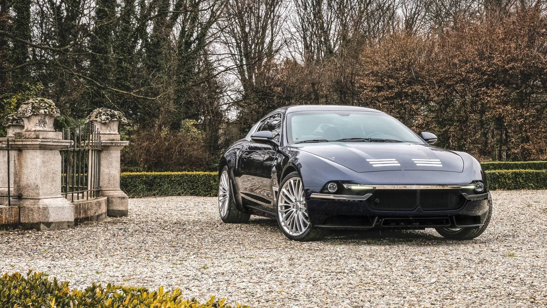 Touring-Superleggera-Sciadipersia-2 Carrozzeria Touring Superleggera Sciadipersia Is A Maserati GranTurismo In A Bespoke Suit