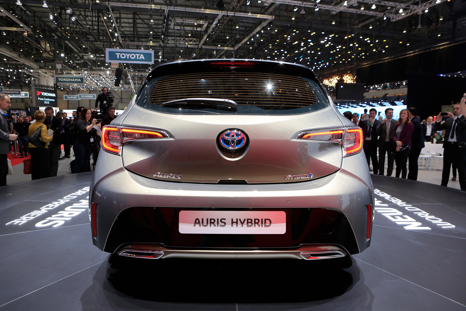 2019 Toyota Auris Says No To Diesels, Debuts New 178HP Hybrid