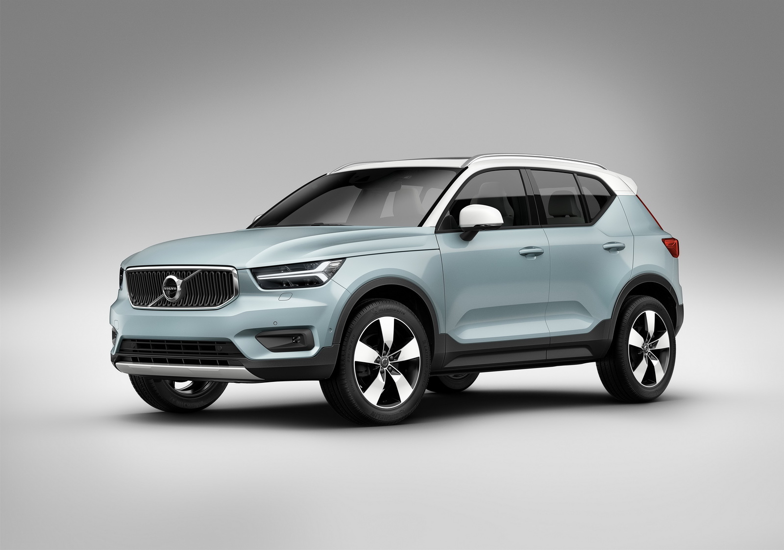 New Volvo XC40 - exterior And The Winner Of The 2018 European Car Of The Year Award Is…