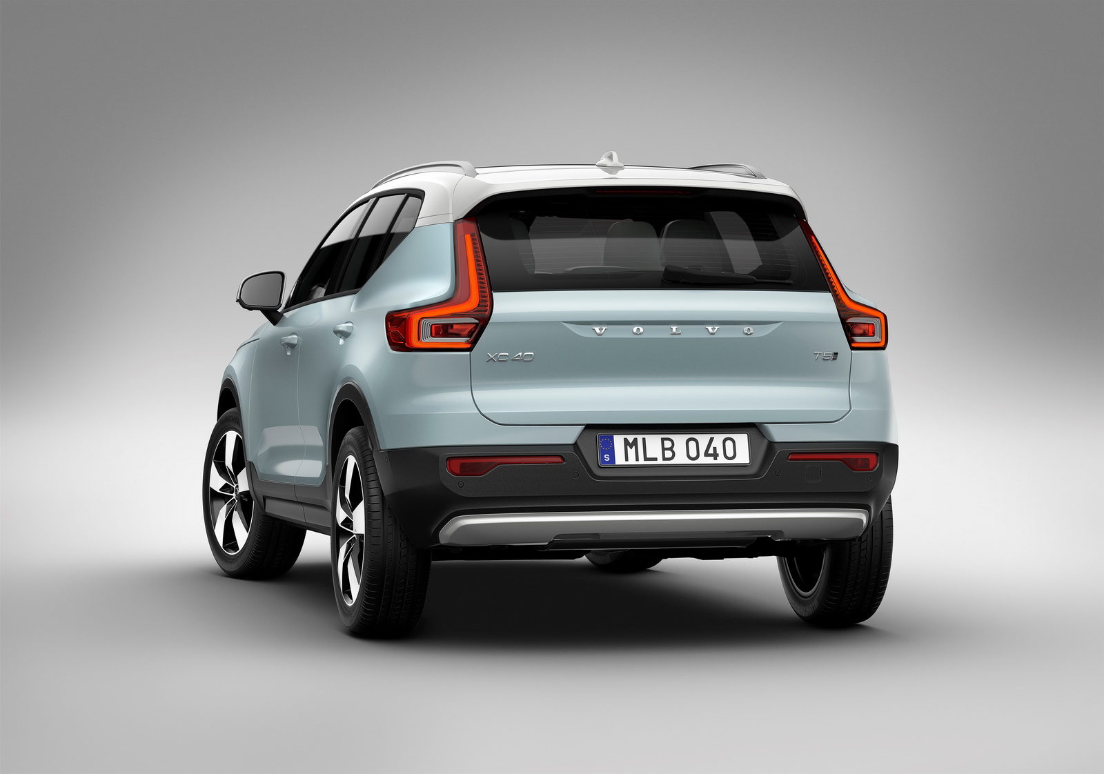 New Volvo XC40 - exterior And The Winner Of The 2018 European Car Of The Year Award Is…