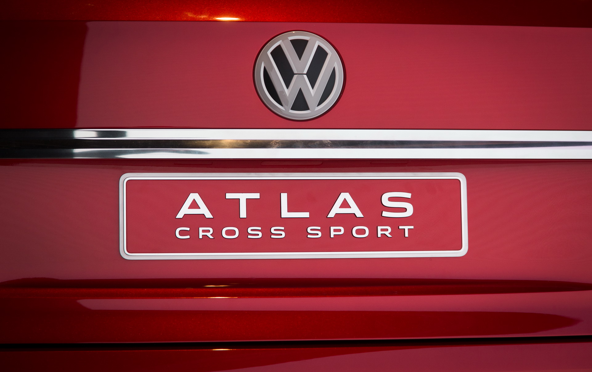 VW-Atlas-Sports-Coupe-12 VW Atlas Cross Sport Concept Is The People’s BMW X6
