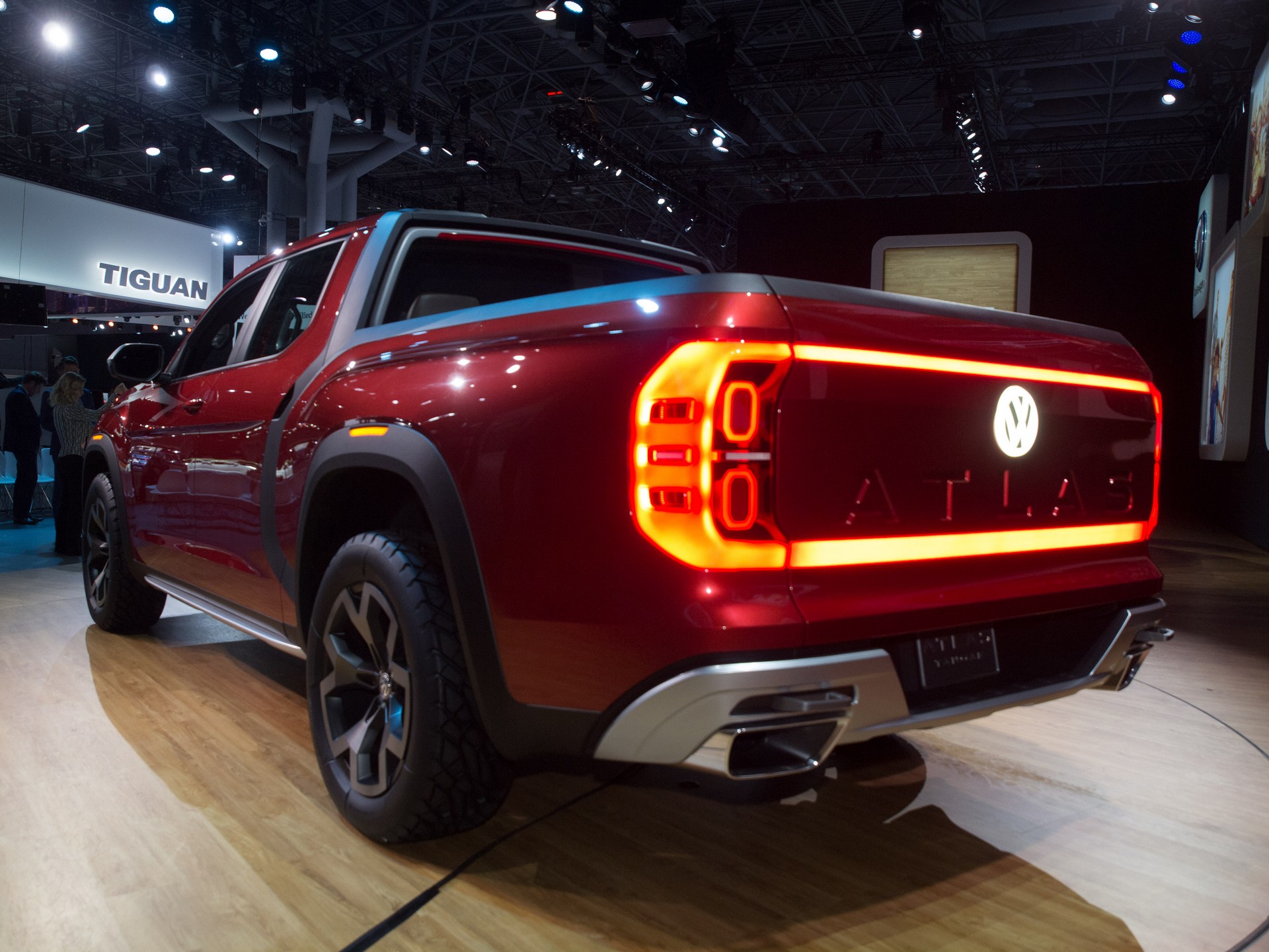 VW-Atlas-Tanoak-Pickup-Concept-3 VW Hints At Tanoak Production, Decision Likely Hinges On Demand