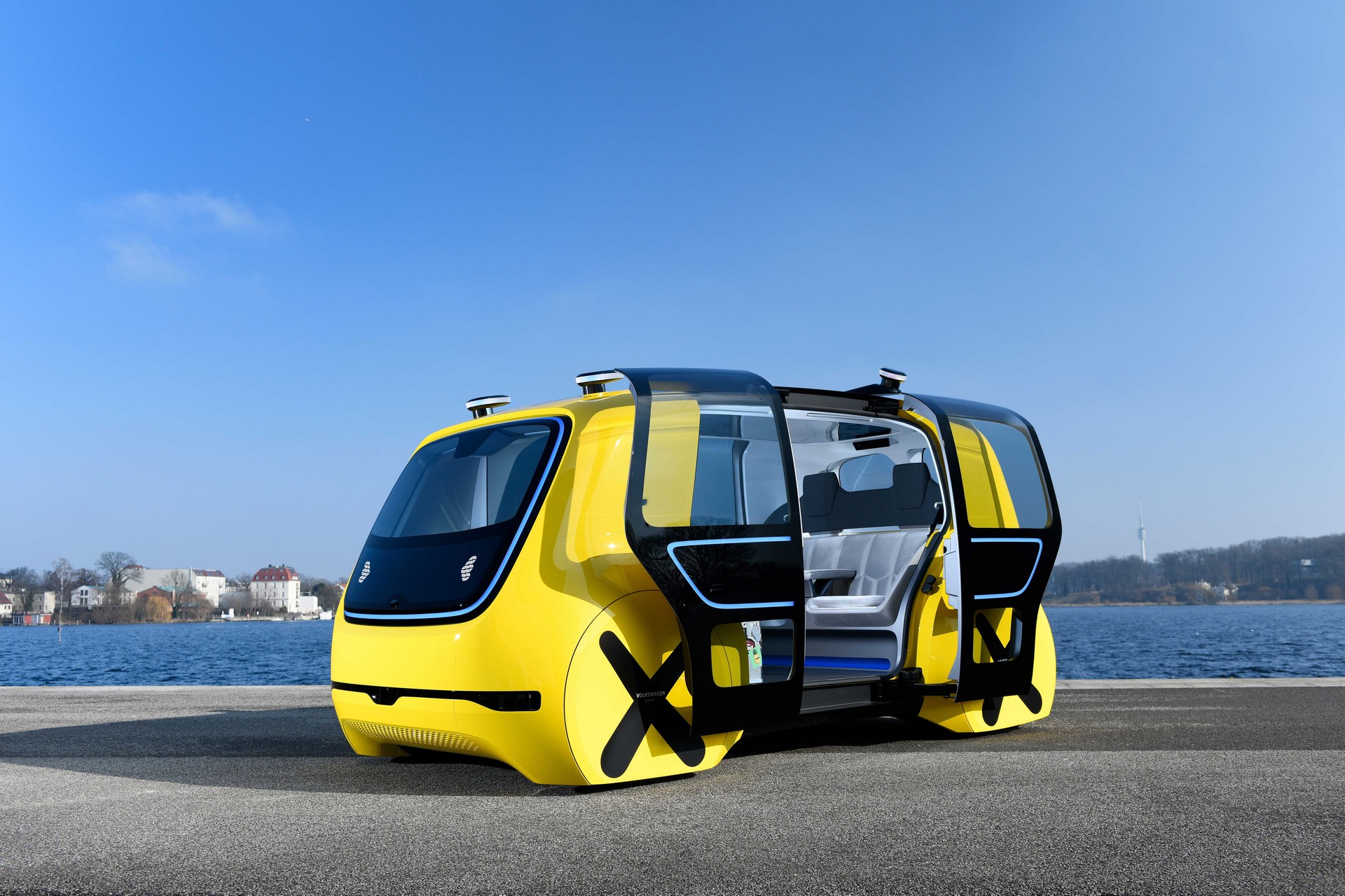 VW-SEDRIC-School-Bus-2 VW SEDRIC School Bus Concept Is An Autonomous Shuttle For Kids