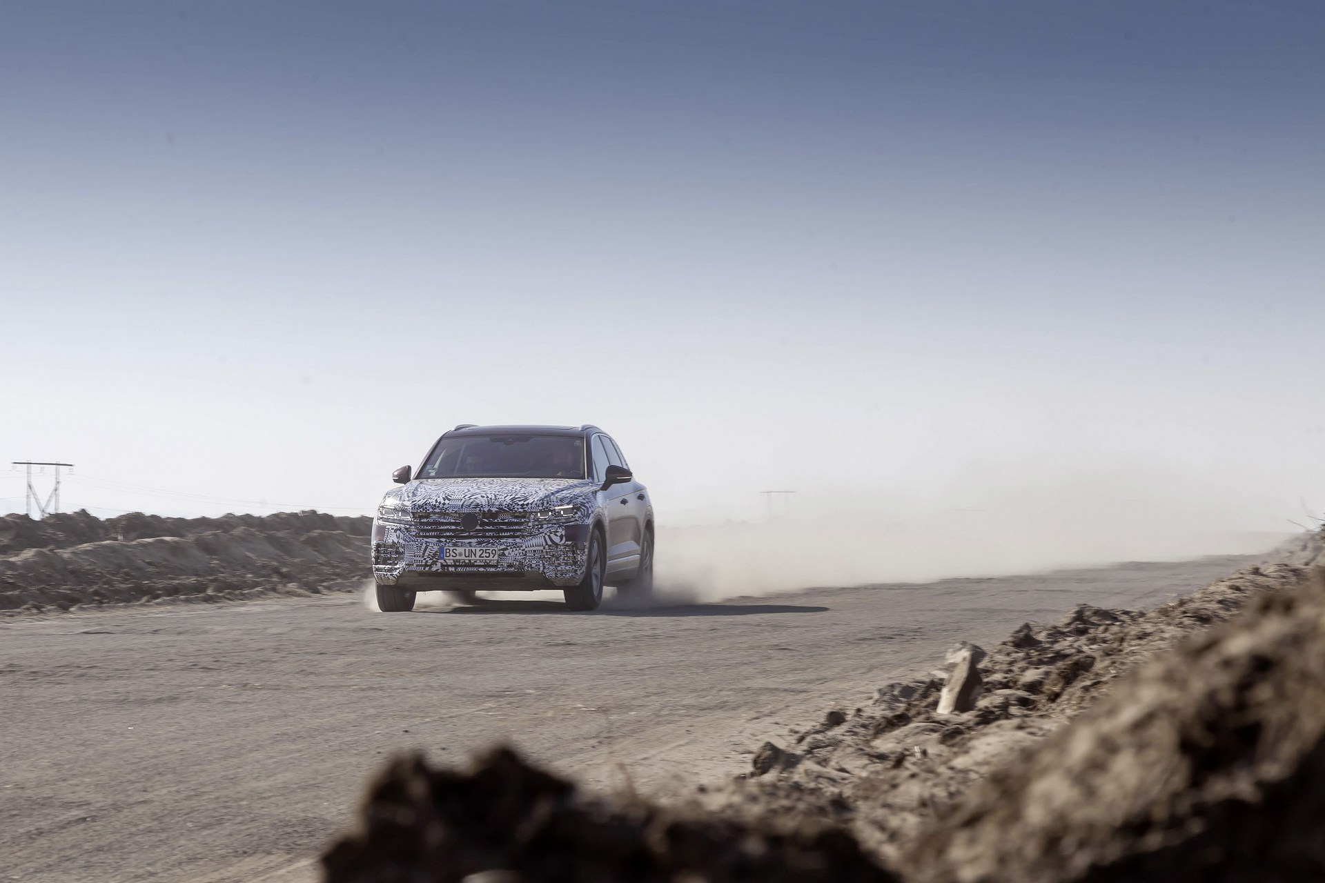 VW-Touareg-27 VW Design Boss Says The Touareg’s Interior Is A “Total Revolution”