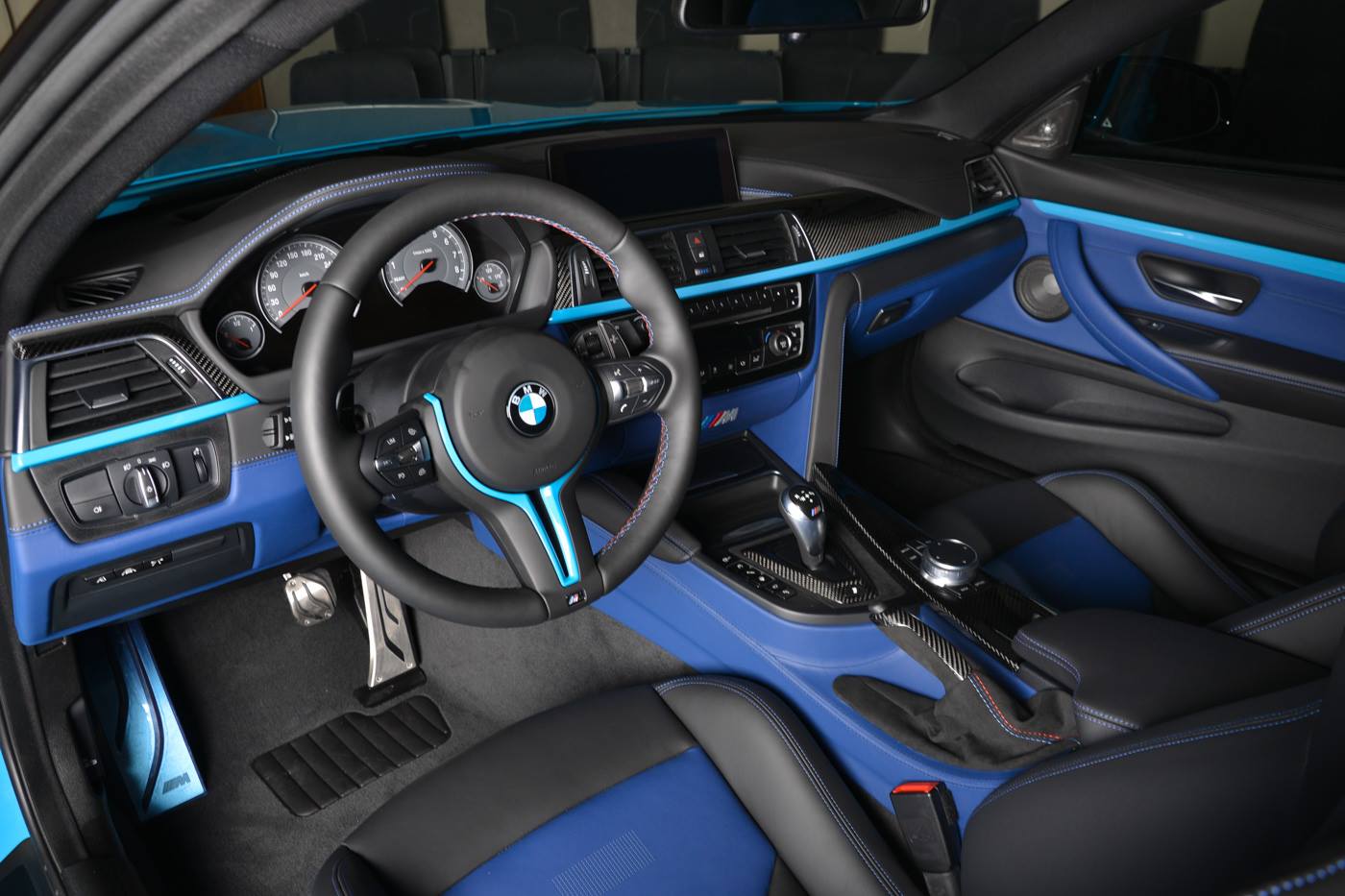 bmw-m4-abu-dhabi-miami-blue-8 Miami Blue BMW M4 Coupe Would Make Dade County Proud