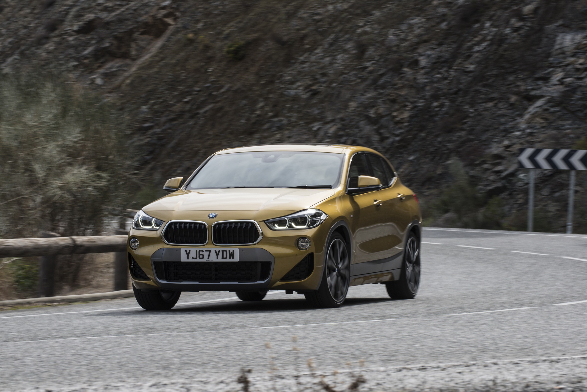 bmw-x2-uk-prices-specs-80 2018 BMW X2 Priced From £33,980 In The UK, Already Available For Order