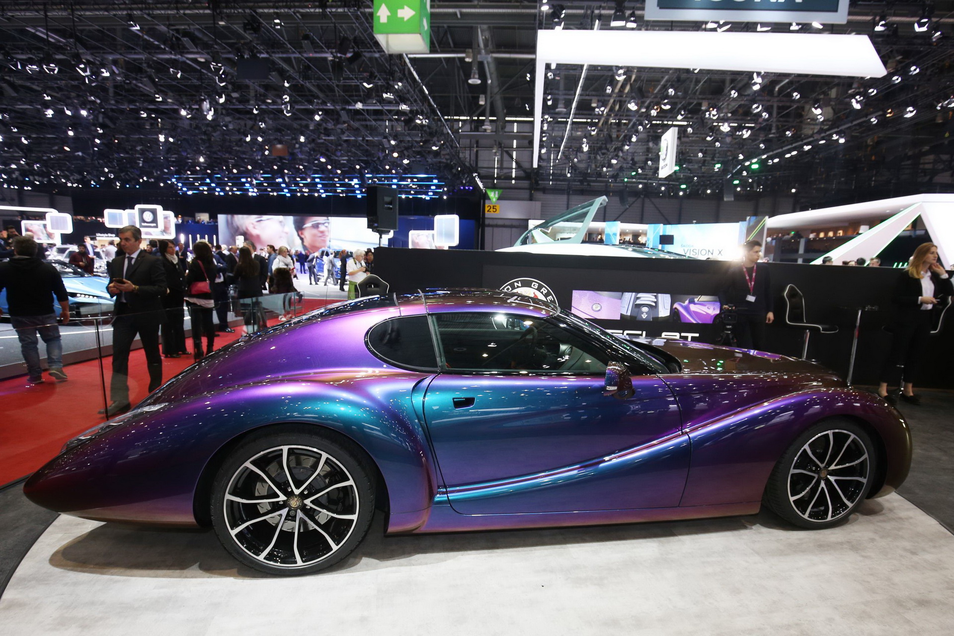 eadon-green-zeclat-geneva-2018-2 Eadon Green Zeclat Is A Corvette C7 In Weird Retro Drag