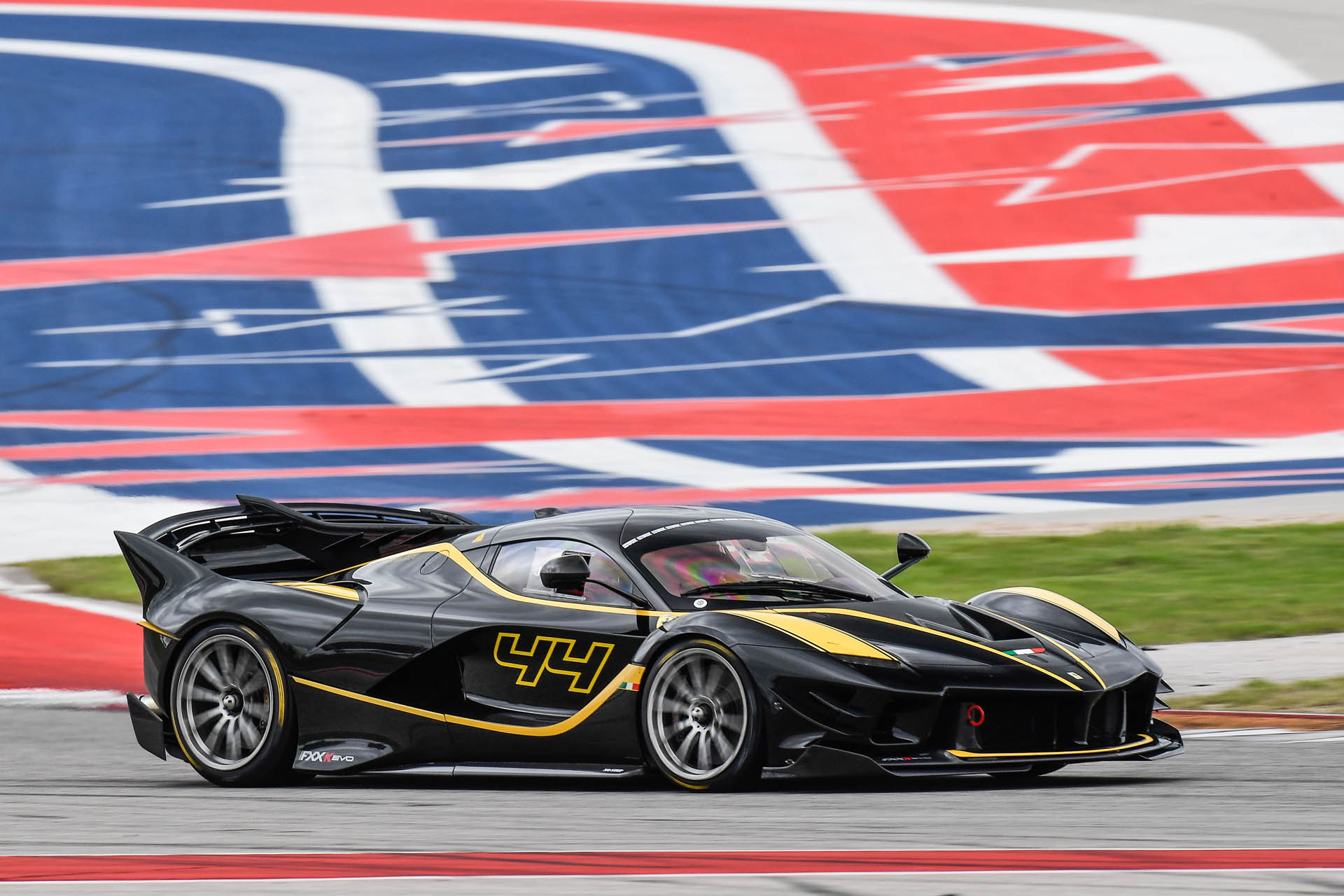 ferrari-fxx-k-evo-180131_ccl_frd-austin Ferrari FXX K Evo Hits The Track For The First Time In Austin