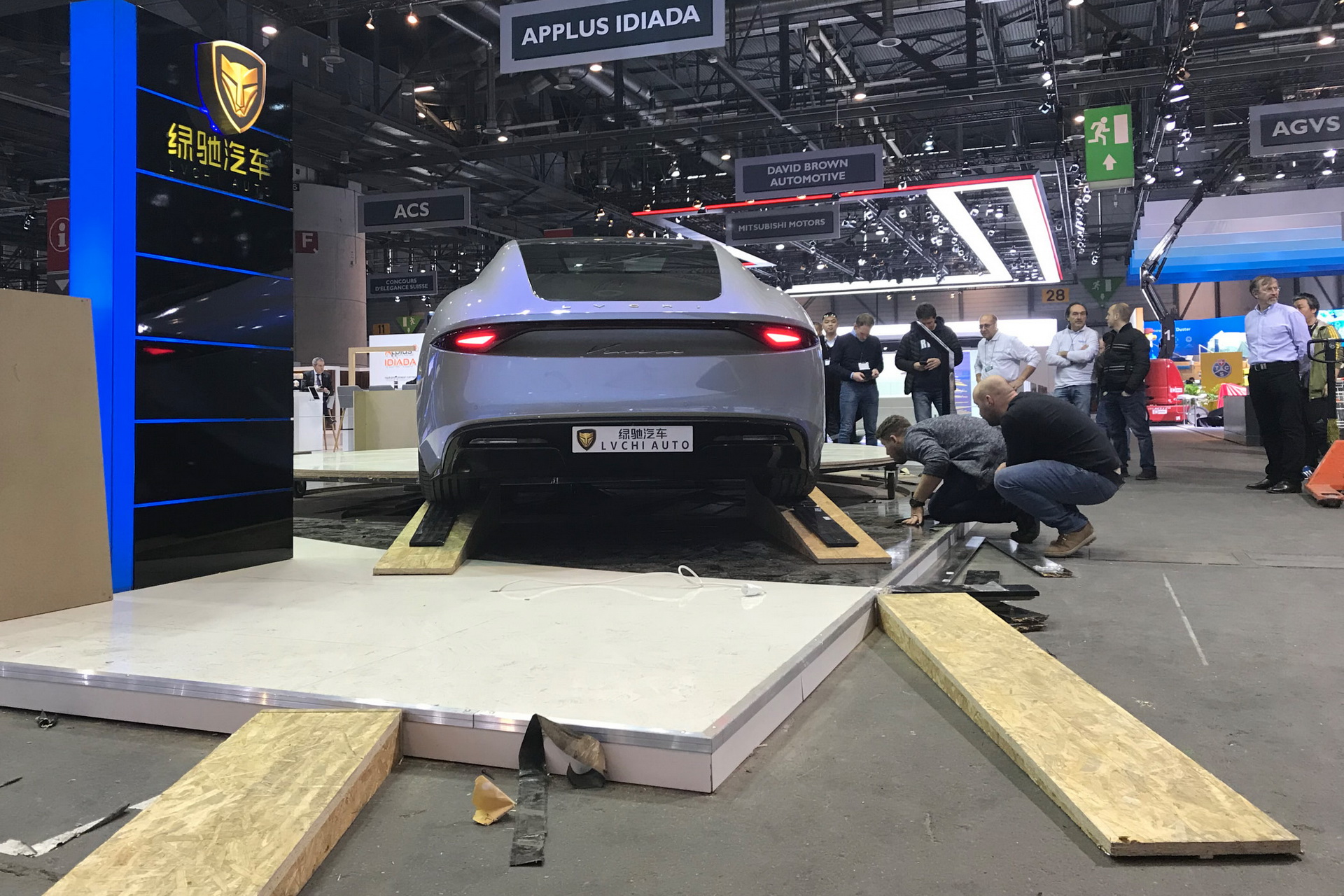 geneva-show-2018-first-pics-2 Sneak Peek From The 2018 Geneva Motor Show Floor