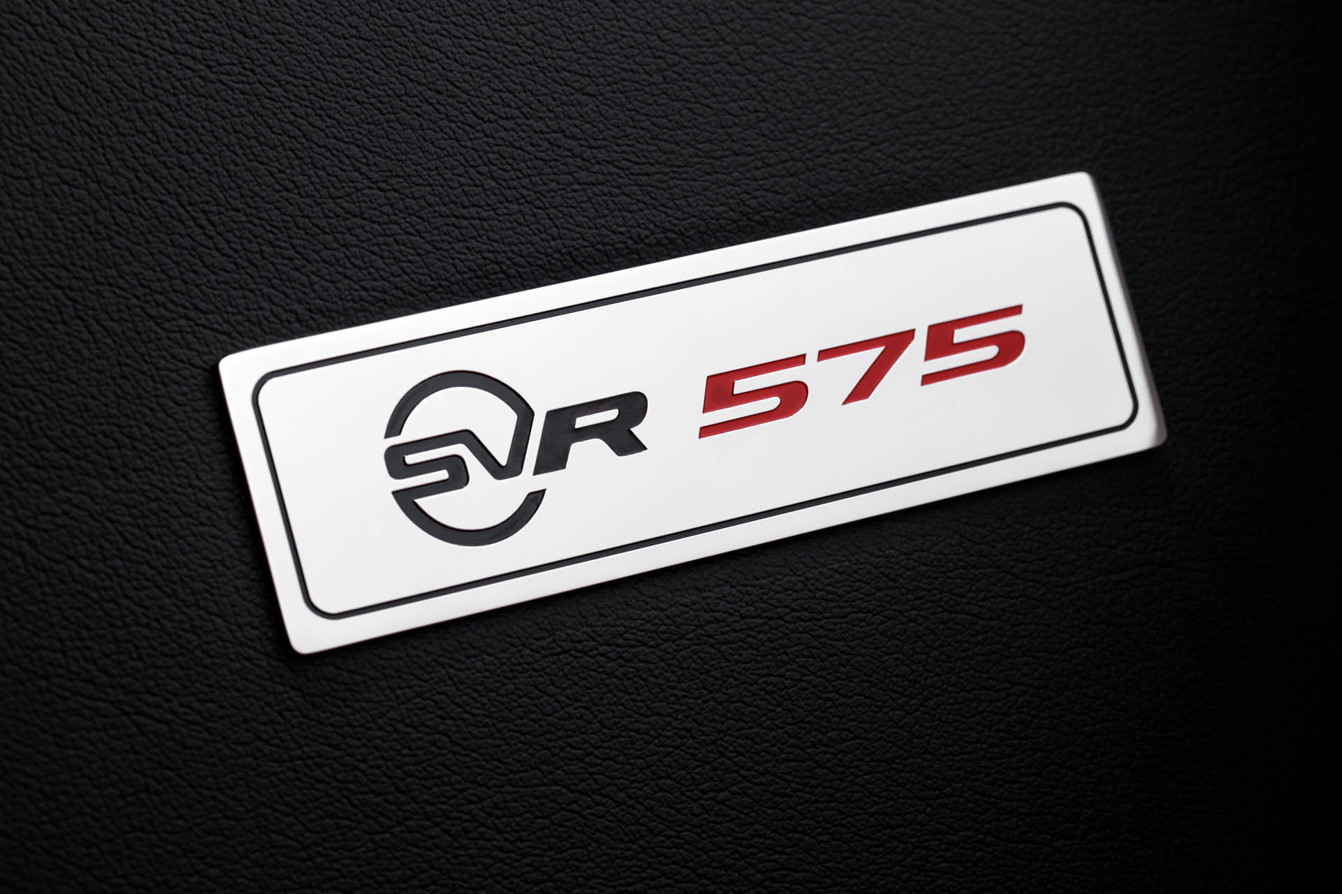 jbespokeftypesvrgraphicpack19my05031813 copy Jaguar F-Type SVR Gets Even Racier With New Graphic Pack