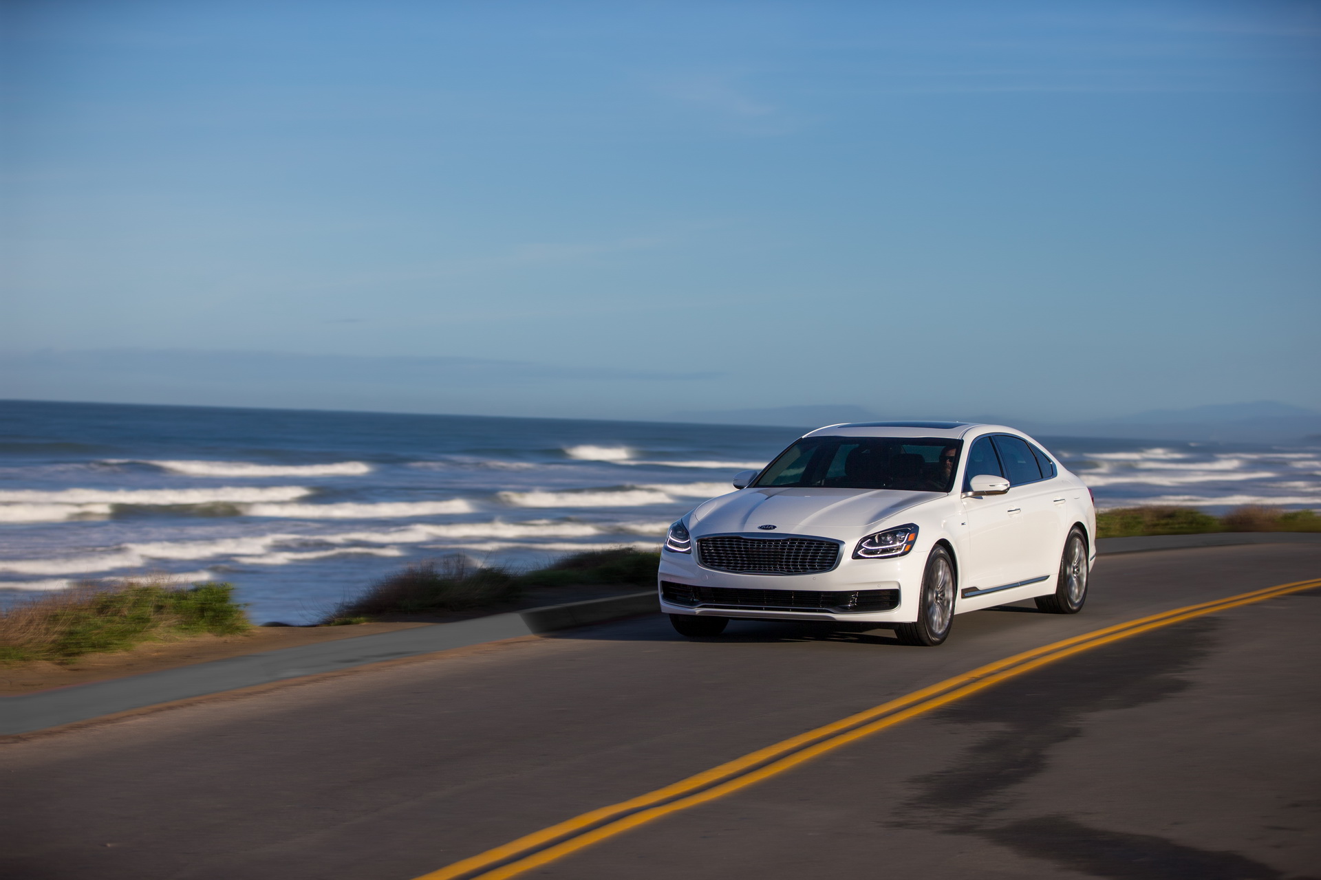 kia-k900-all-new-ny-livepics-25 Four Things You Should Know About Kia’s All-New K900