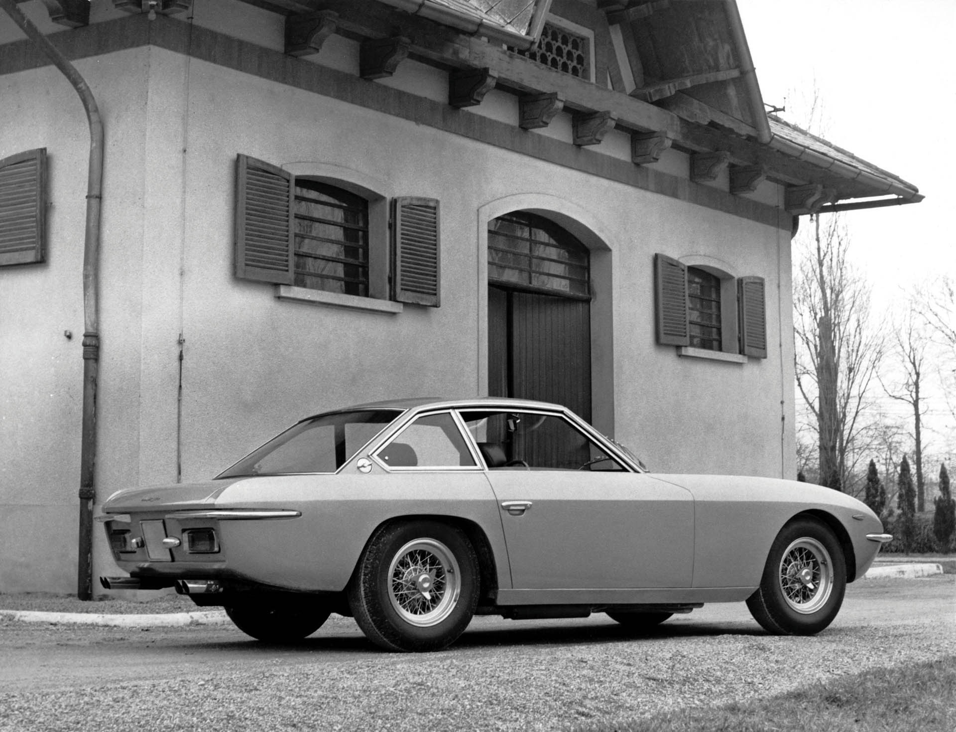 lamborghini-islero-02 Lamborghini Celebrates 50 Years Since Launching The Espada And Islero