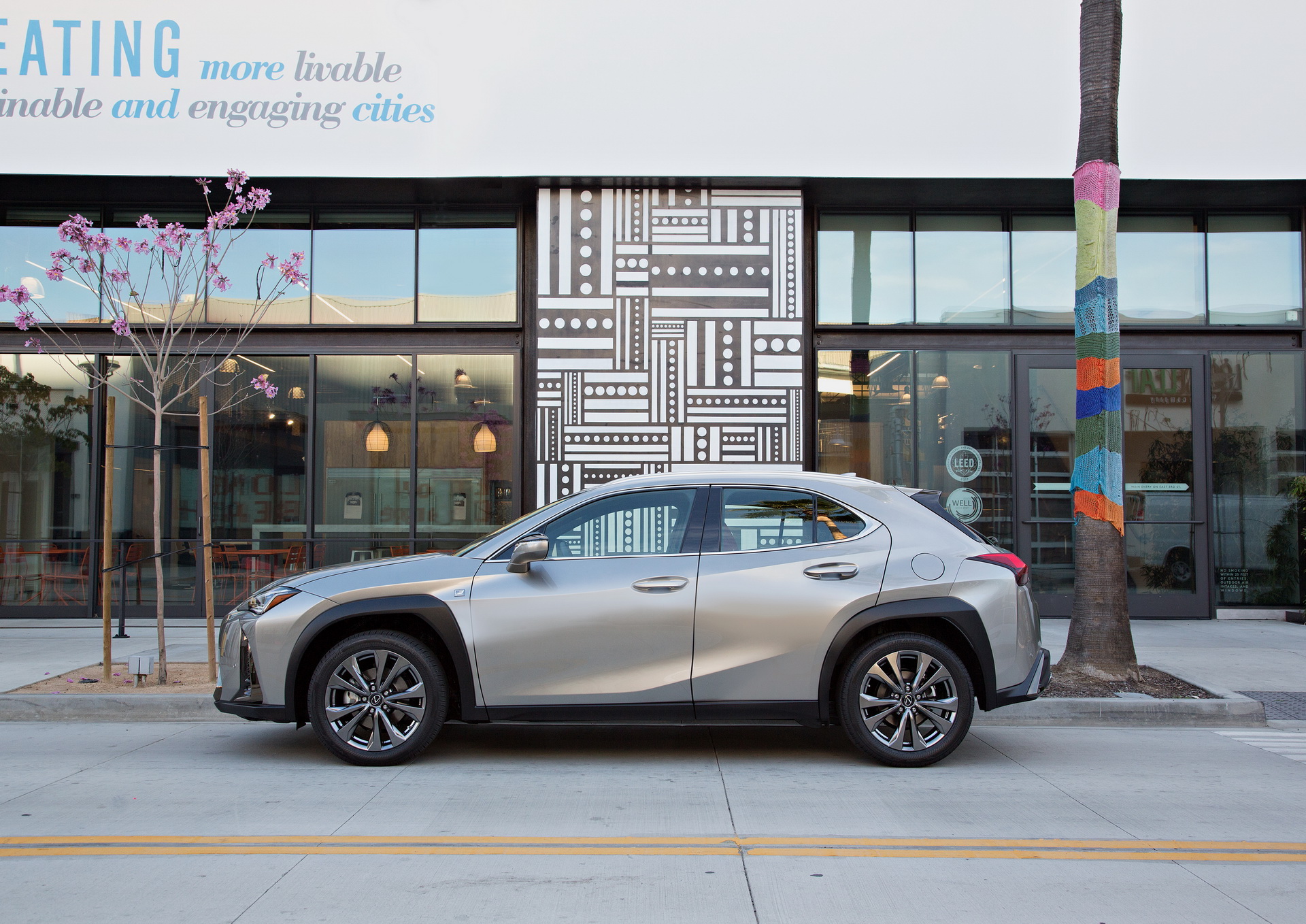 lexus-ux-ny-debut-2018-18 2019 Lexus UX Small SUV Gets Up To 168HP In U.S., Available With Subscription