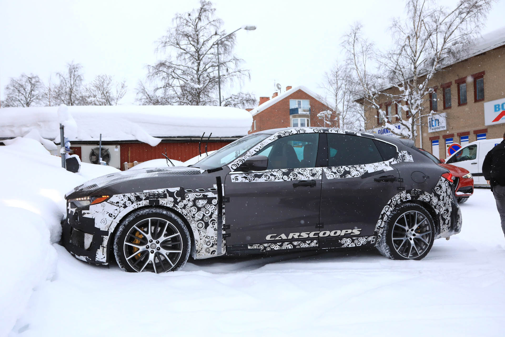 maserati-levante-gts-trofeo-ny-rumor-14 We Hear Maserati Will Reveal Levante GTS V8 And Trofeo Versions In NY