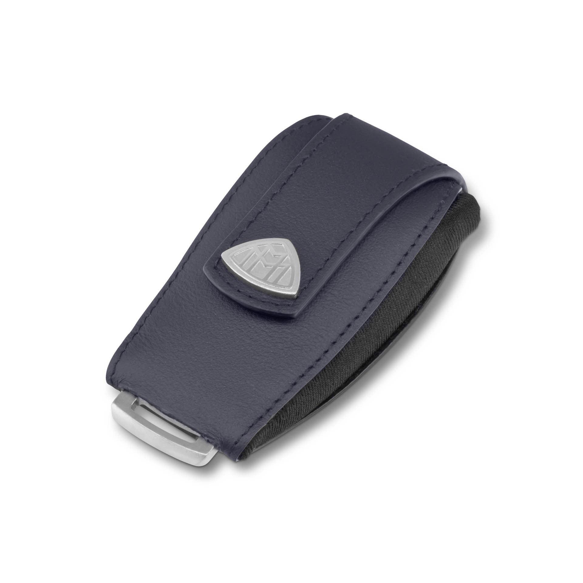 Exklusive Kollektion von MAYBACH – ICONS OF LUXURY: Farblich passende Gepäckstücke und edle Accessoires für die new-look Mercedes-Maybach S-Klasse Mercedes Offers Maybach S650 Customers A Matching Luggage Set – And Much More