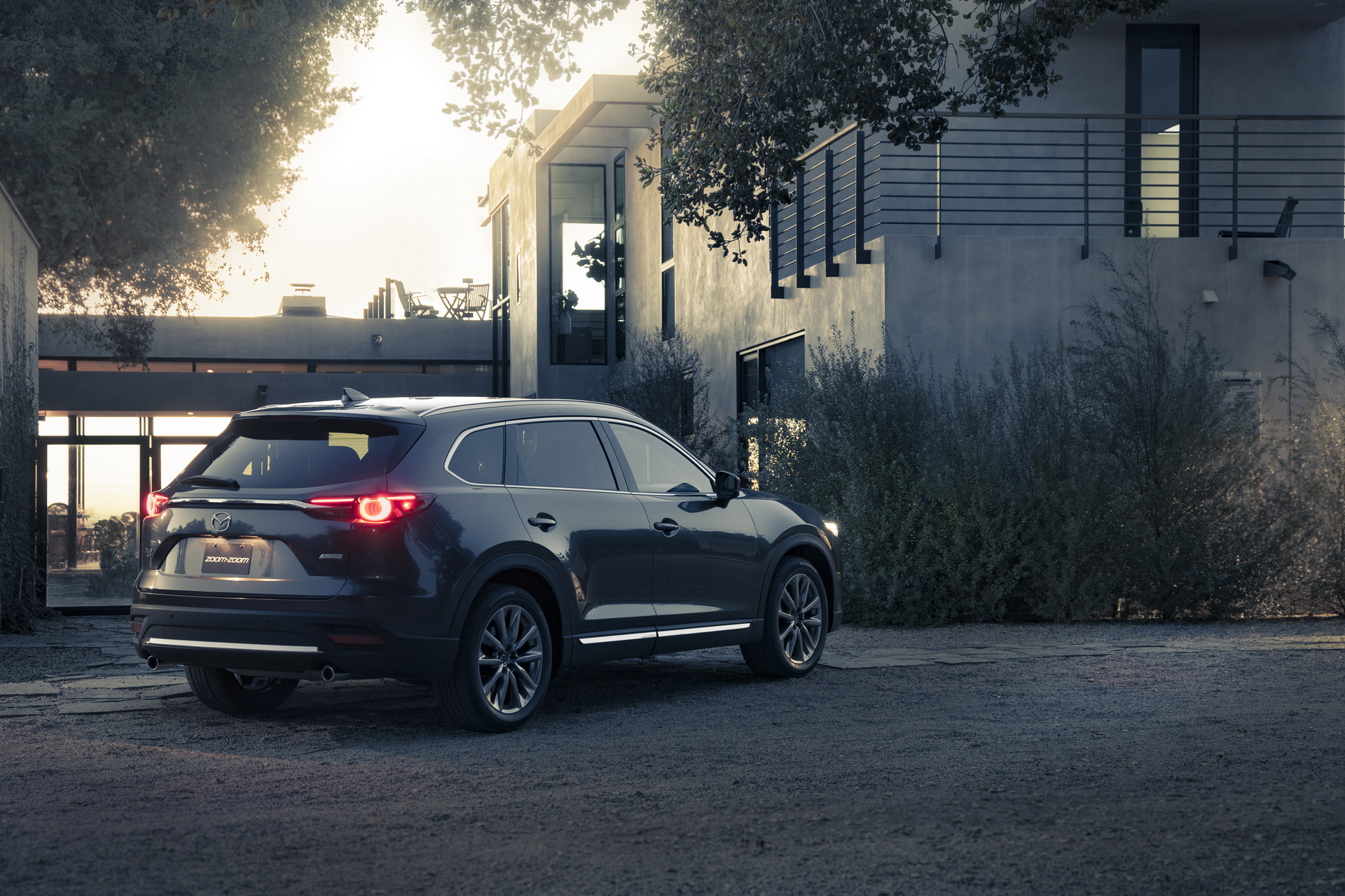 mazda-cx-9-7 You Can Retrofit Your CX-9 With Mazda’s New Rear-Seat Entertainment System