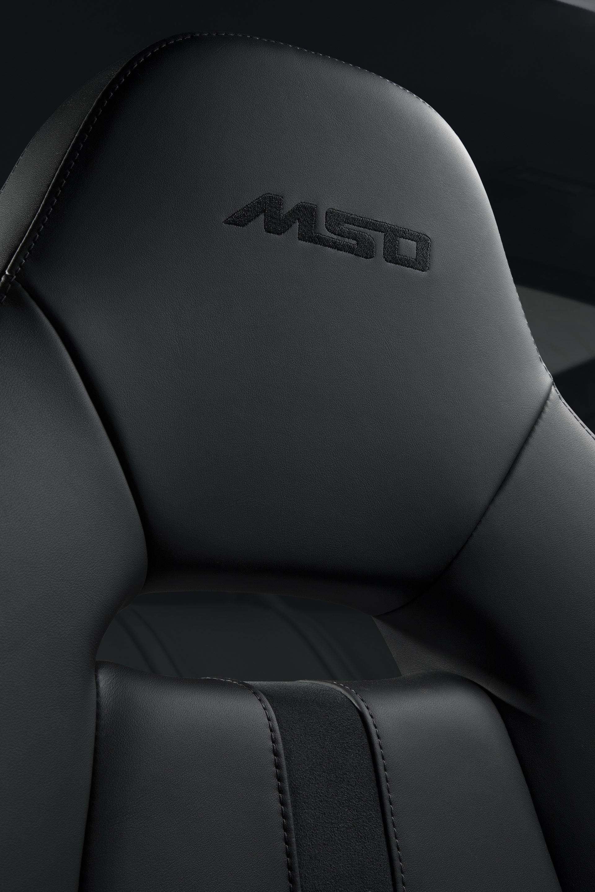 mclaren-570gt-mso-black-collection-6 MSO Goes Carbon Black With Sinister McLaren 570GT Special