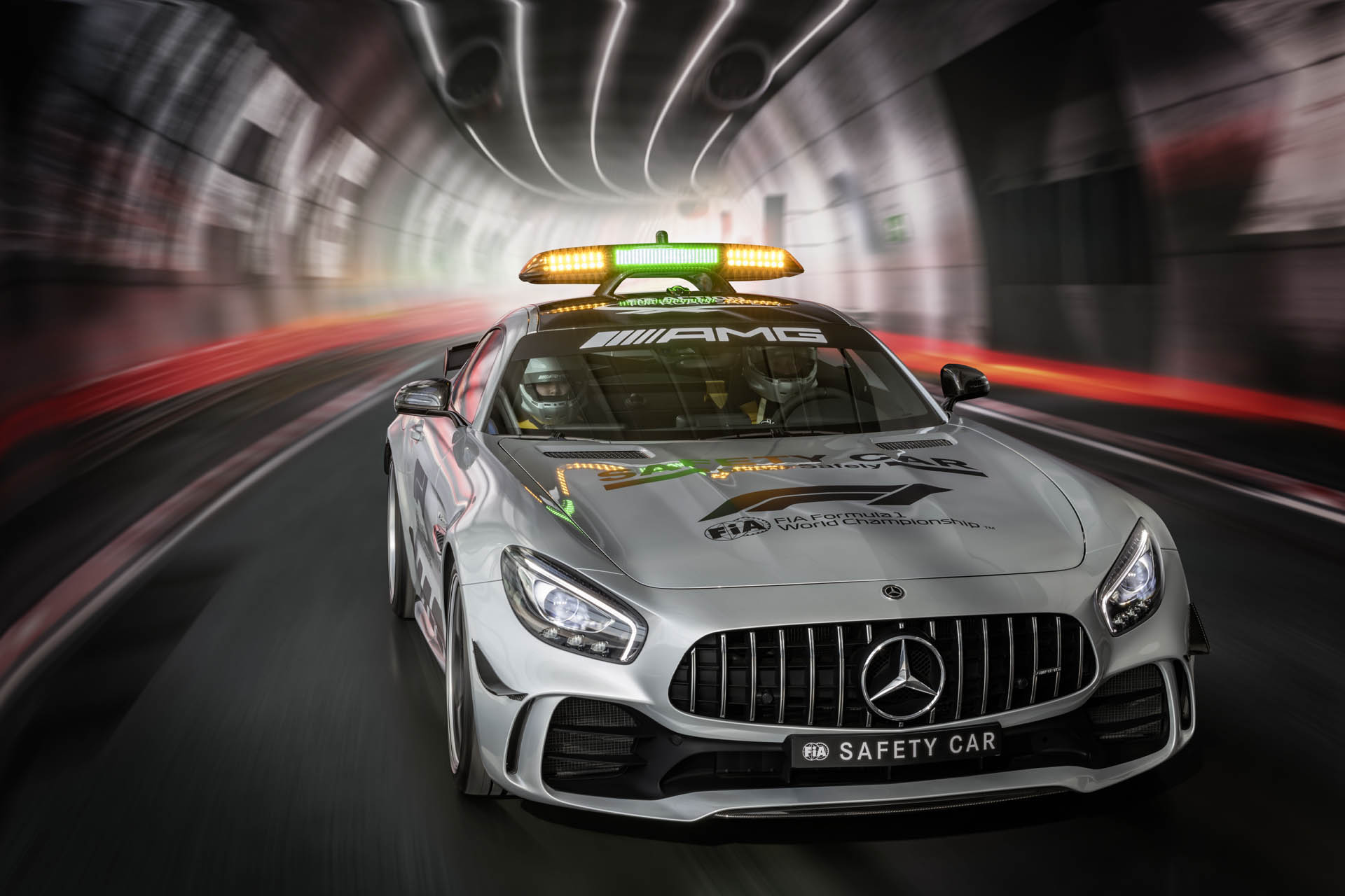 Mercedes-AMG GT R neues Führungsfahrzeug in der Formel 1-Saison 2018: Das stärkste Official FIA F1 Safety Car aller Zeiten Mercedes-AMG GT R Is The Most Powerful F1 Safety Car Yet