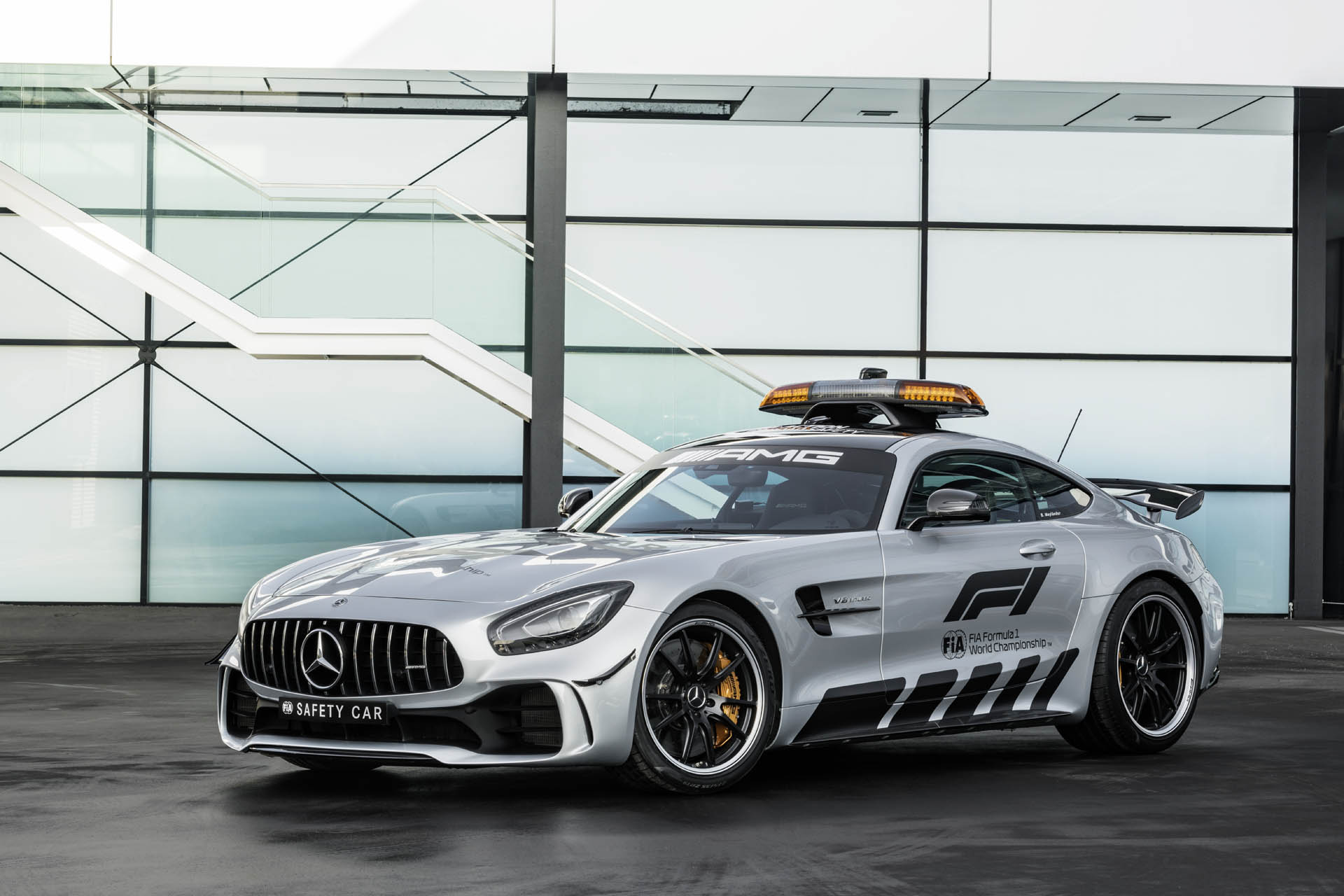 Mercedes AMG GT R Resmi Jadi Safety Car F1 Yang Paling Powerful