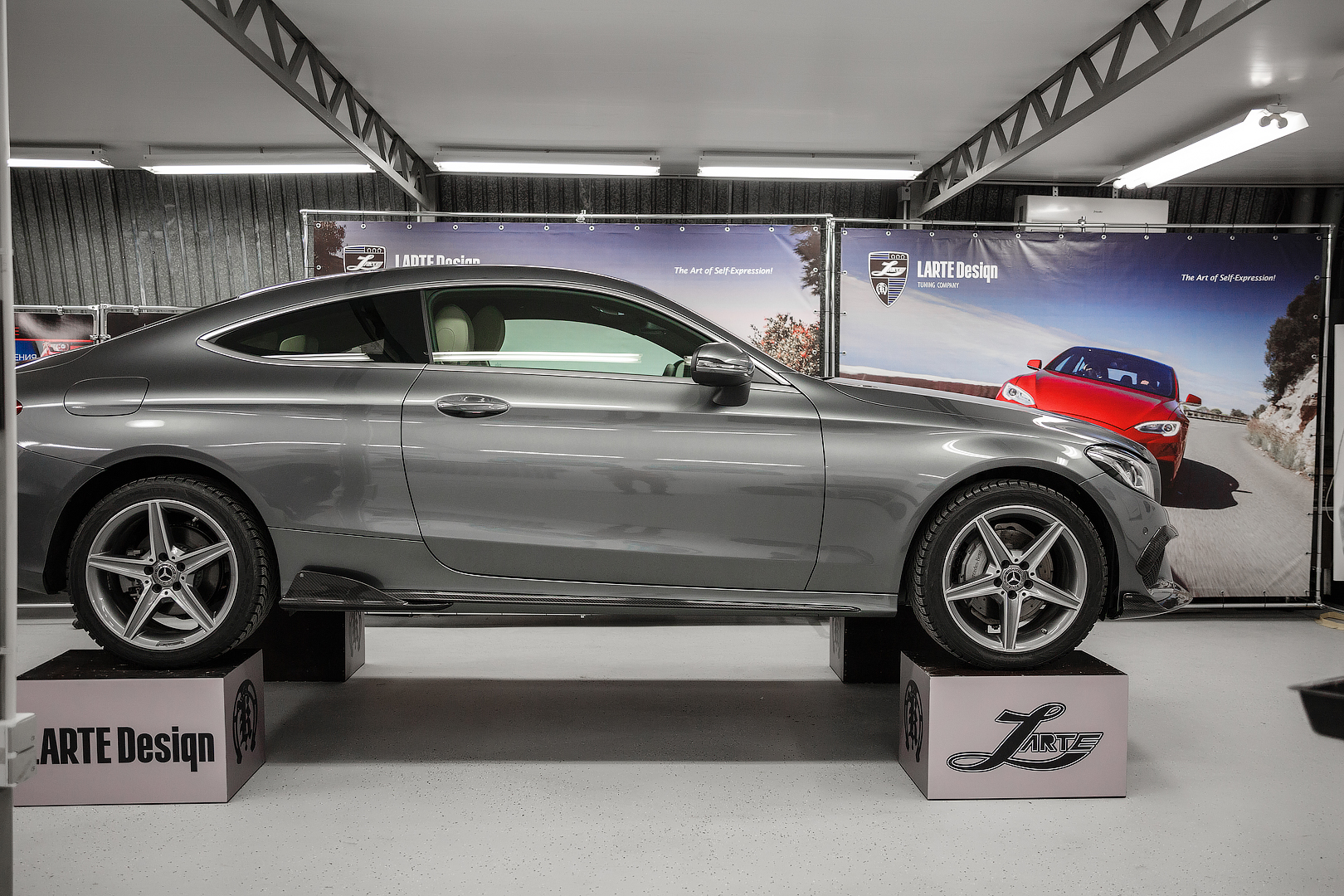 mercedes-benz-c-class-coupe-larte-tuning-12 Mercedes-Benz C-Class Coupe Gets A Carbon Touch From Larte Design