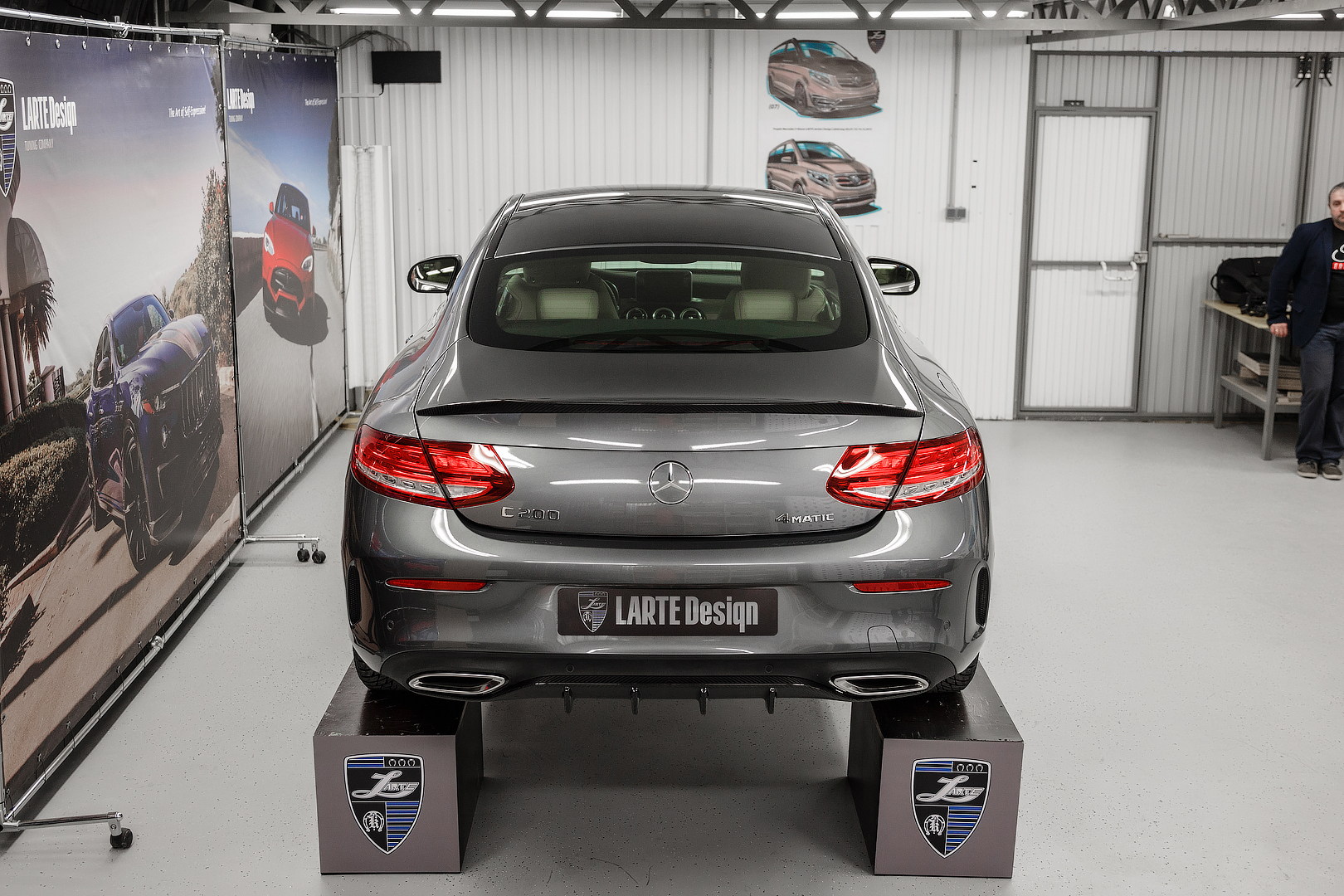 mercedes-benz-c-class-coupe-larte-tuning-14 Mercedes-Benz C-Class Coupe Gets A Carbon Touch From Larte Design