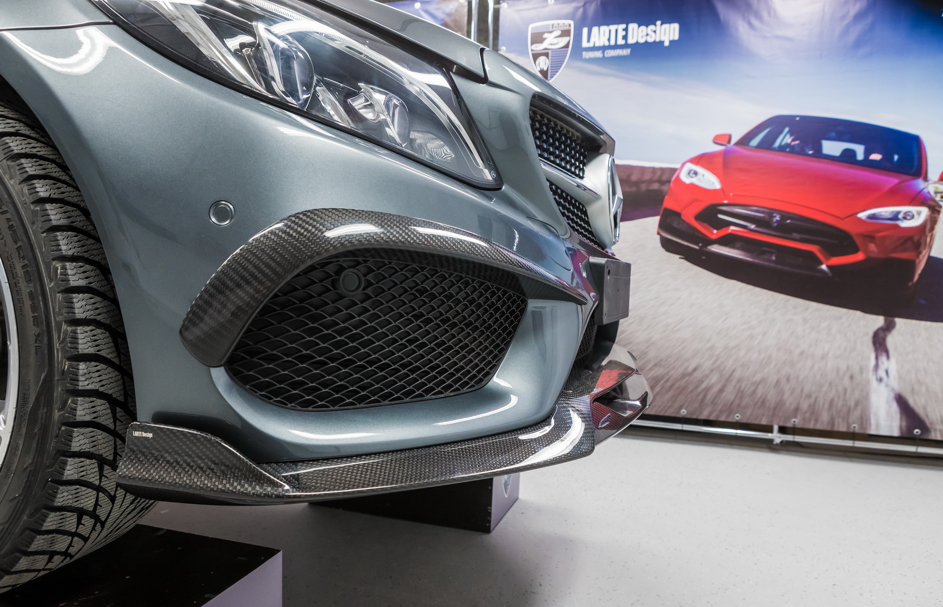 mercedes-benz-c-class-coupe-larte-tuning-24 Mercedes-Benz C-Class Coupe Gets A Carbon Touch From Larte Design