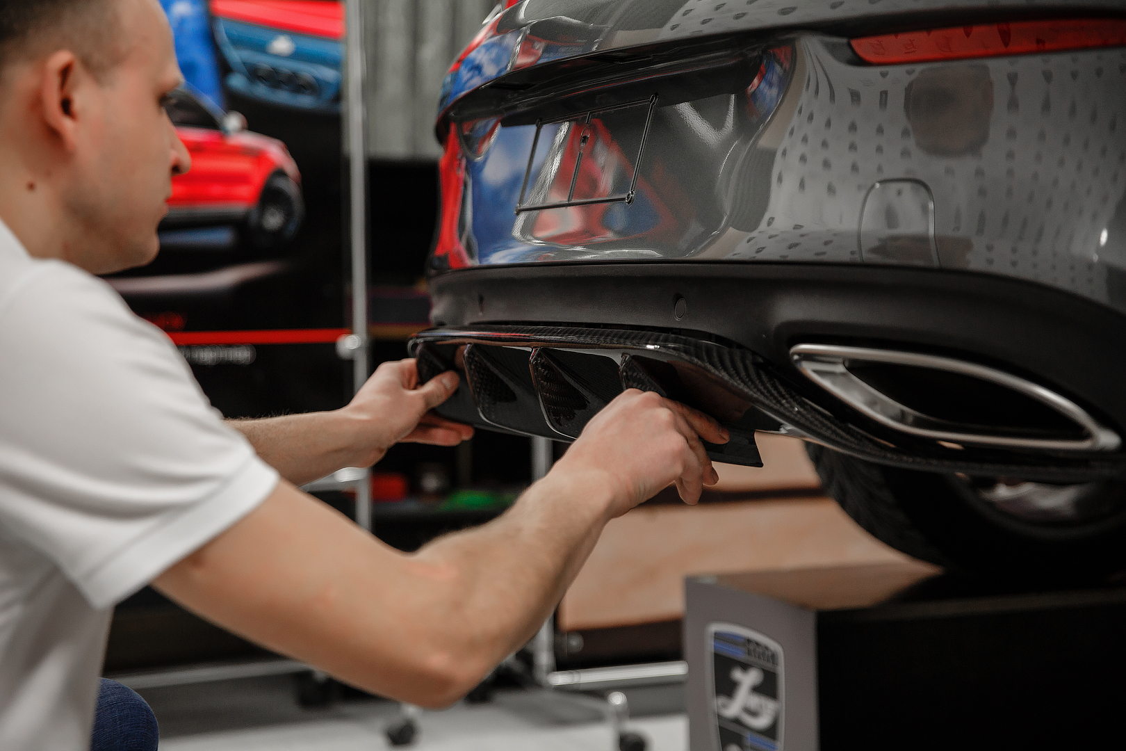 mercedes-benz-c-class-coupe-larte-tuning-41 Mercedes-Benz C-Class Coupe Gets A Carbon Touch From Larte Design