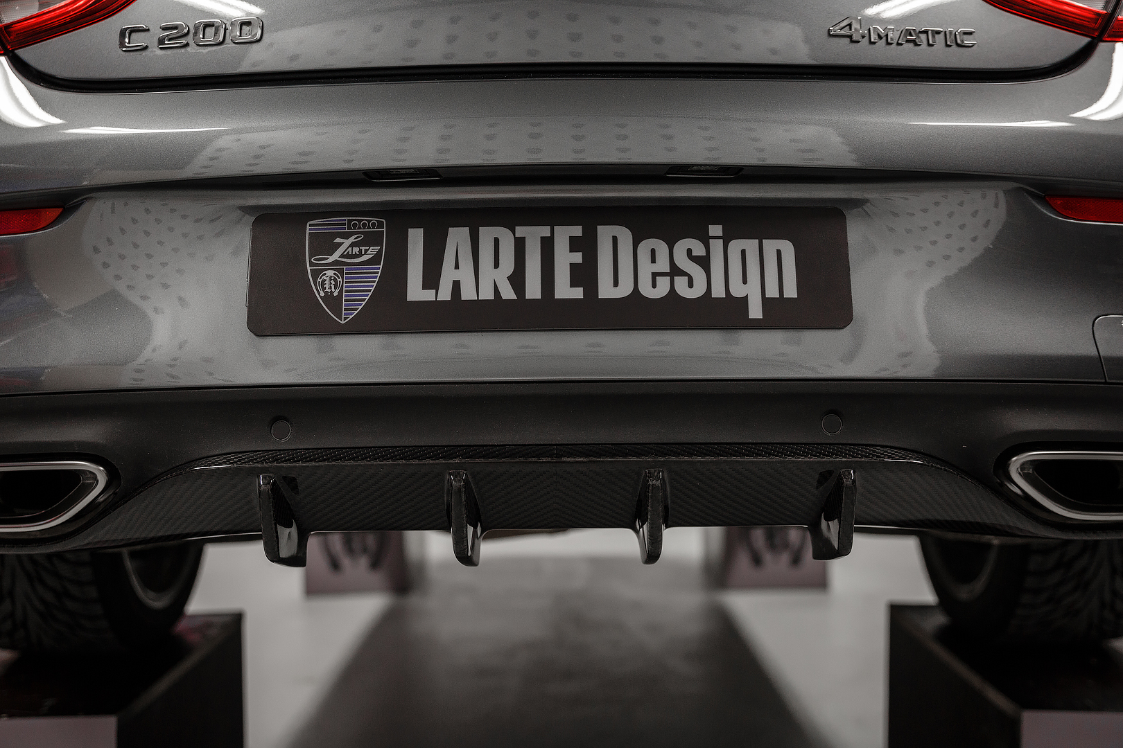 mercedes-benz-c-class-coupe-larte-tuning-46 Mercedes-Benz C-Class Coupe Gets A Carbon Touch From Larte Design