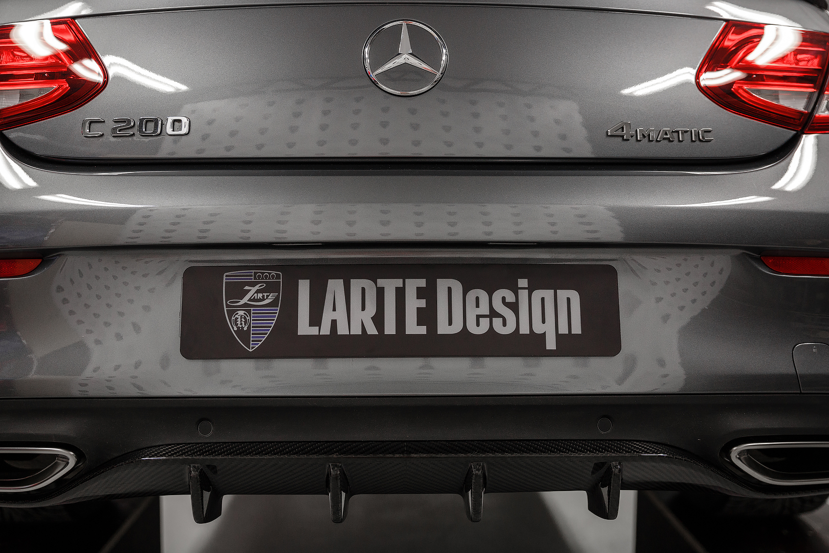 mercedes-benz-c-class-coupe-larte-tuning-47 Mercedes-Benz C-Class Coupe Gets A Carbon Touch From Larte Design