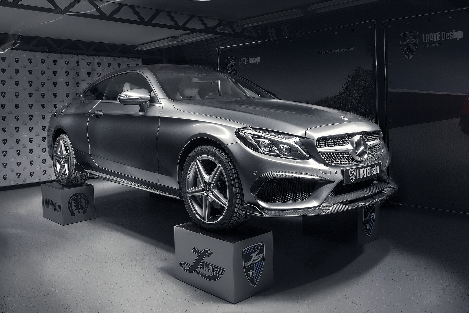 mercedes-benz-c-class-coupe-larte-tuning-7 Mercedes-Benz C-Class Coupe Gets A Carbon Touch From Larte Design