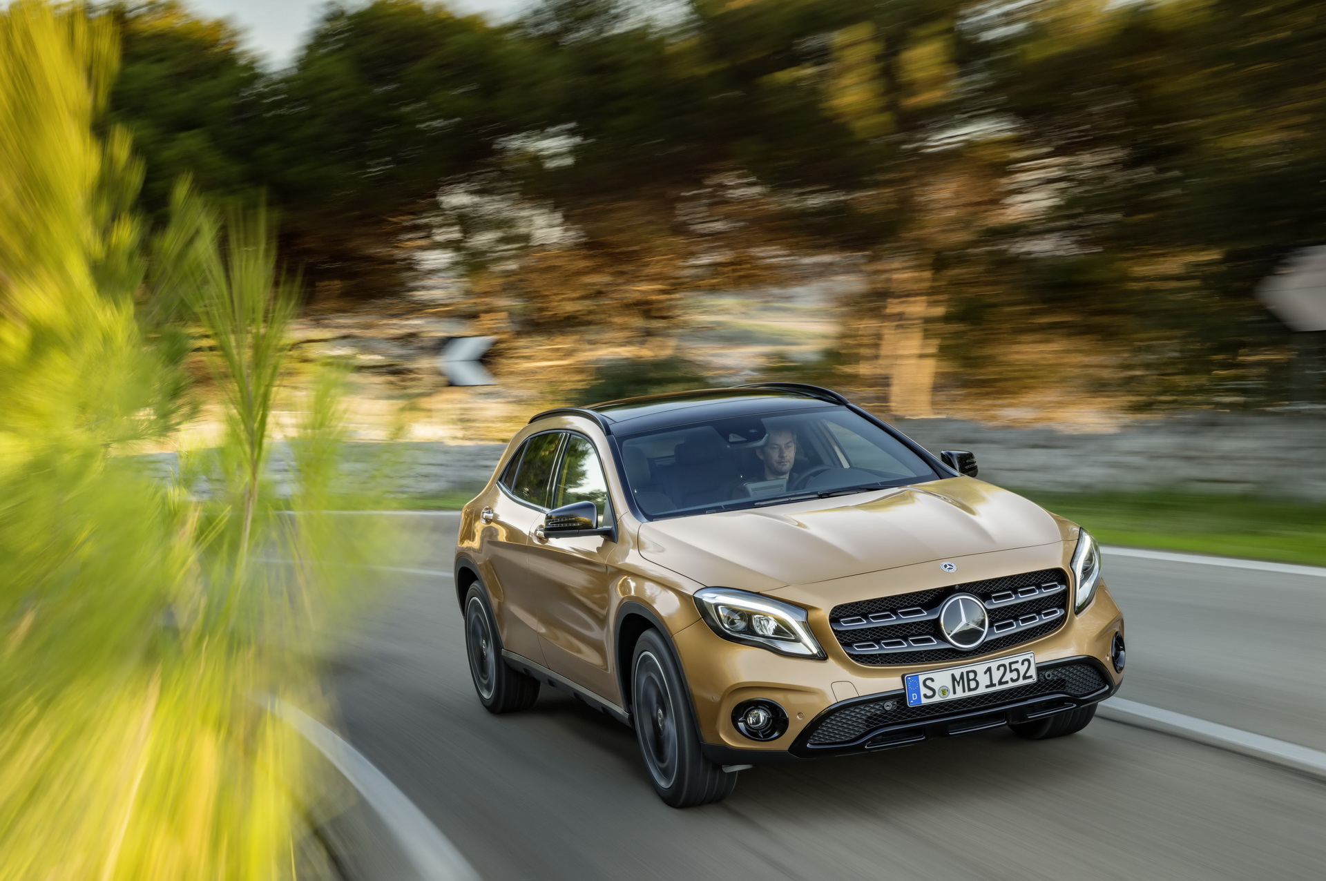 mercedes-benz-gla-3 K-One Is An Electric Mercedes GLA Clone From China